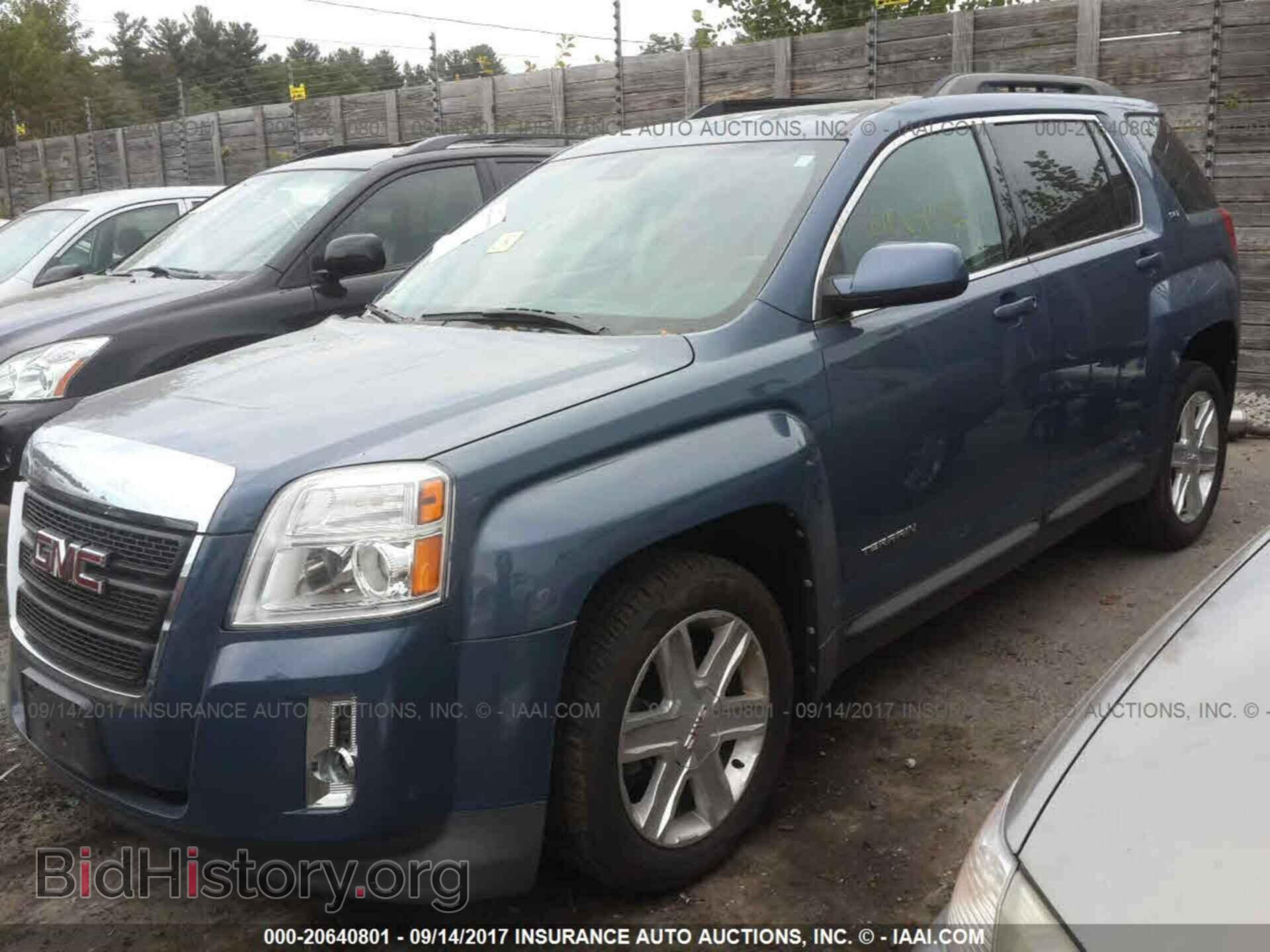 2011 Gmc Terrain - VIN: 2CTFLVEC7B6468498 - Photo 2