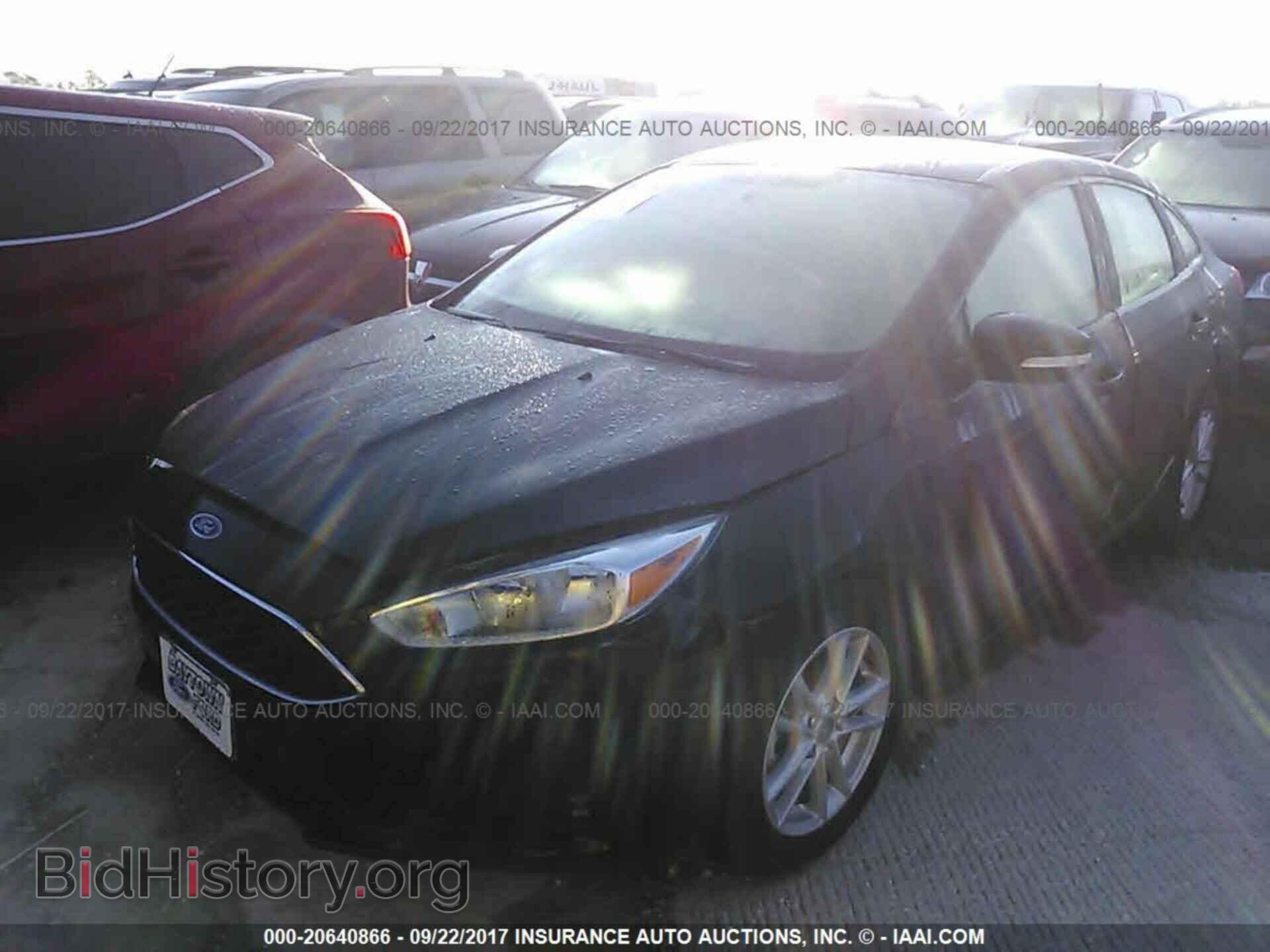2017 Ford Focus - VIN: 1FADP3F26HL270664 - Фото 2