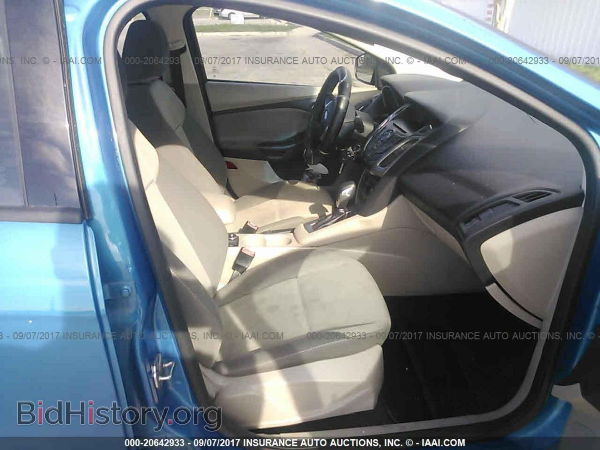 2012 Ford Focus - VIN: 1FAHP3F22CL450332 - Photo 5