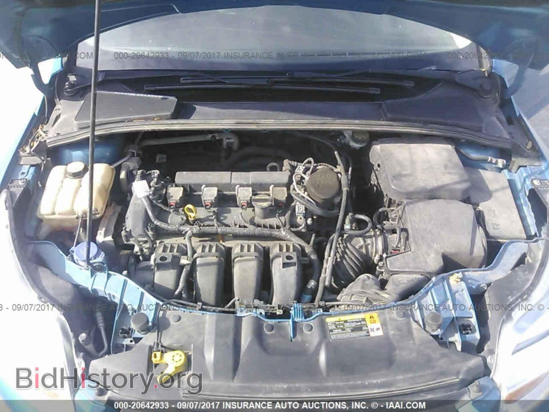 2012 Ford Focus - VIN: 1FAHP3F22CL450332 - Photo 10