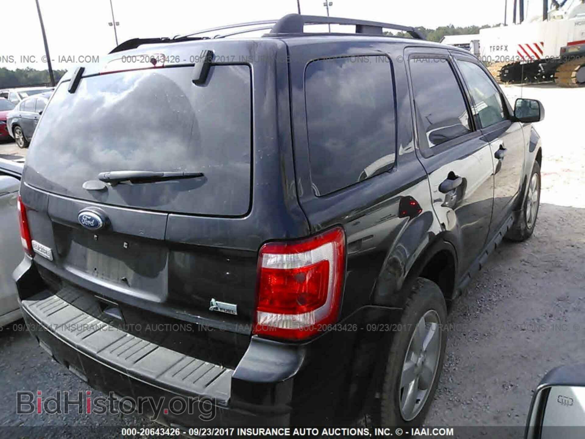 2011 Ford Escape - VIN: 1FMCU0DG8BKB90593 - Фото 4