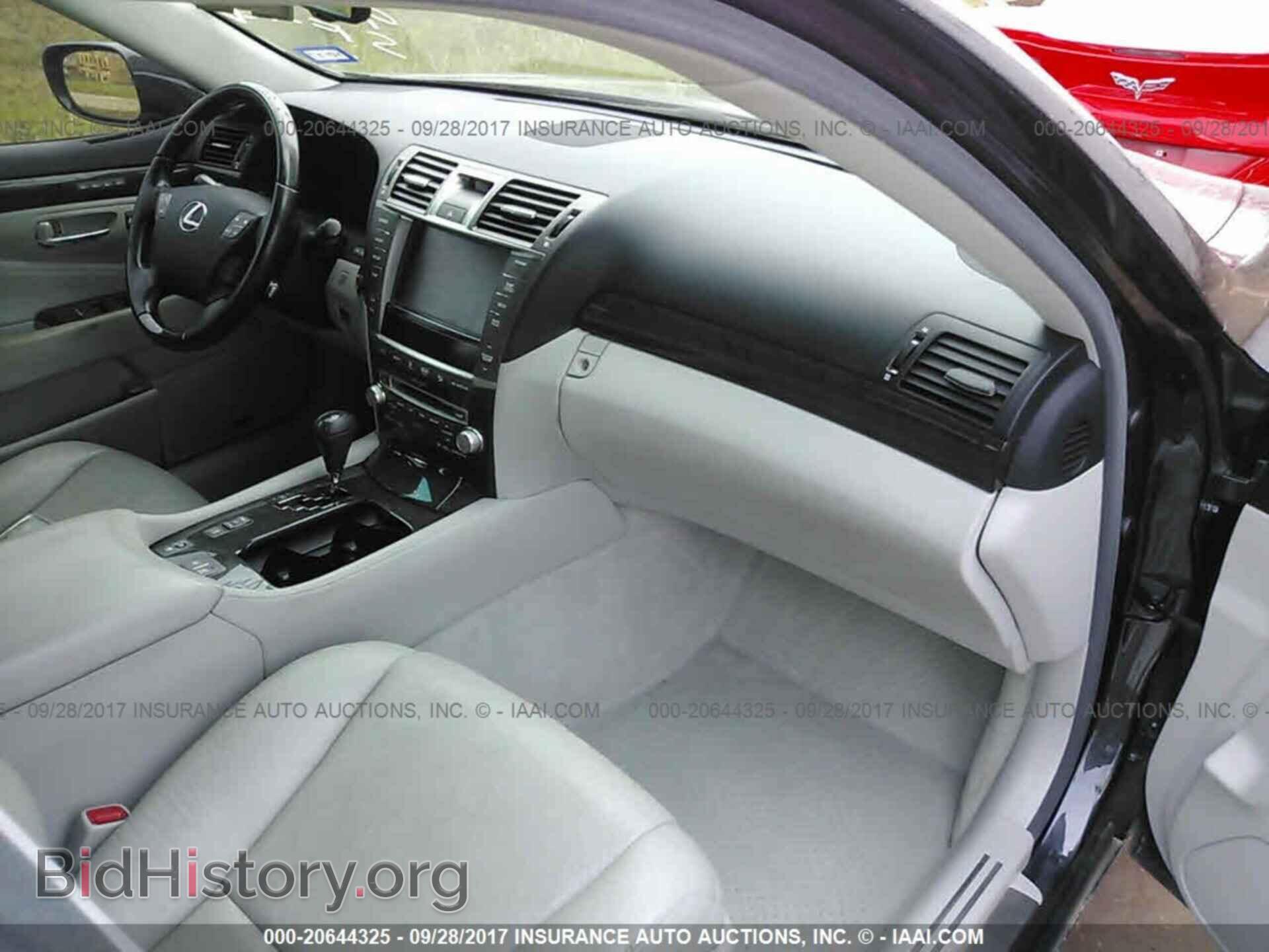 2011 Lexus Ls - VIN: JTHBL5EF2B5102351 - Фото 5