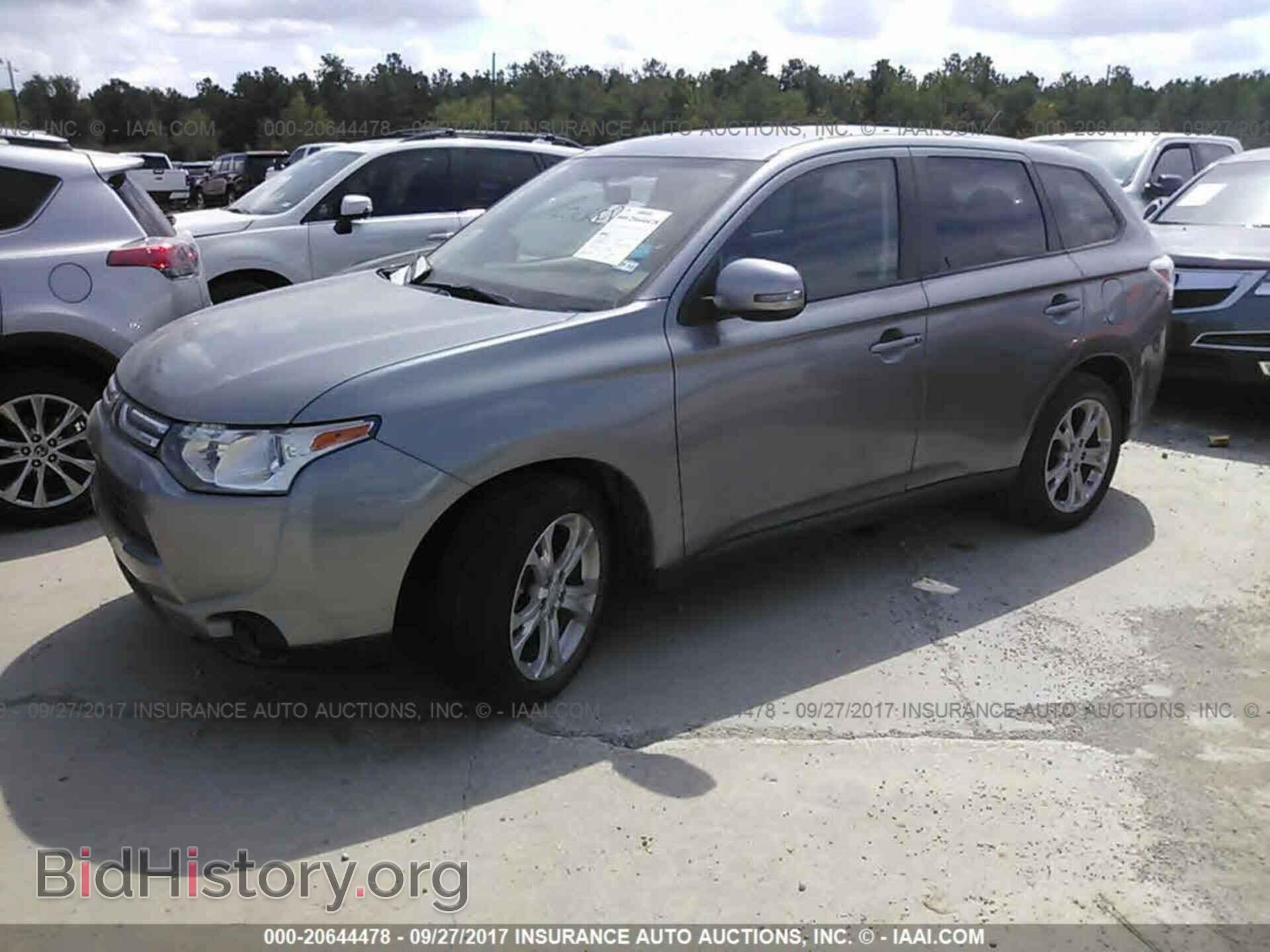 2014 Mitsubishi Outlander - VIN: JA4AD3A33EZ001904 - Фото 2