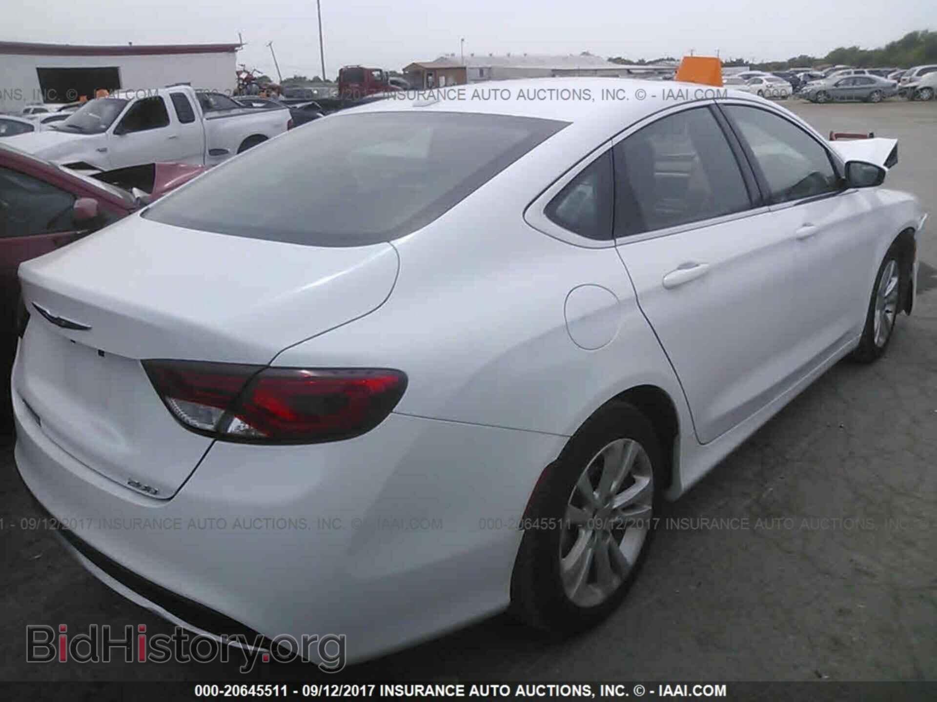 2015 Chrysler 200 - VIN: 1C3CCCAB9FN657630 - Photo 4