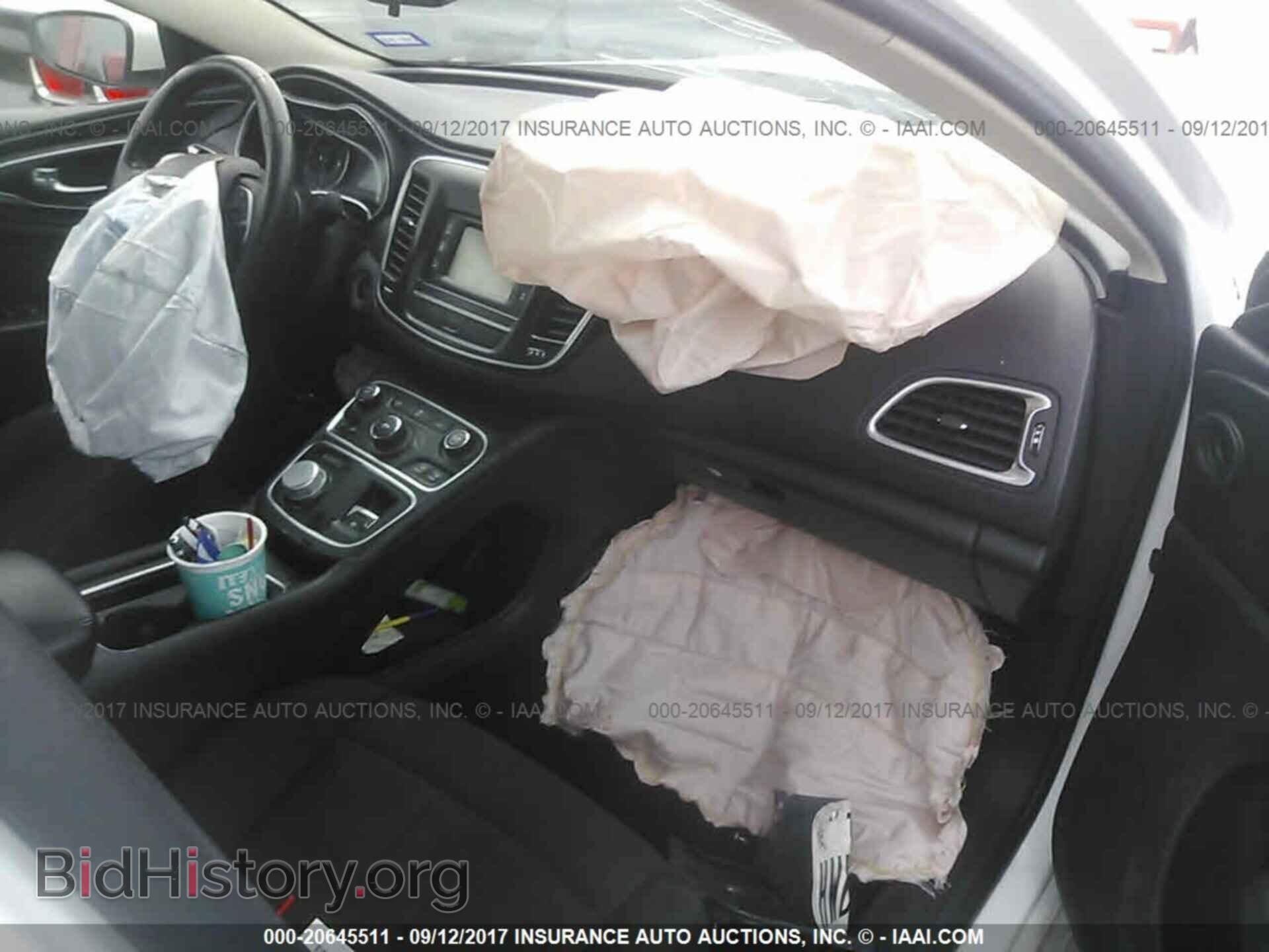 2015 Chrysler 200 - VIN: 1C3CCCAB9FN657630 - Photo 5