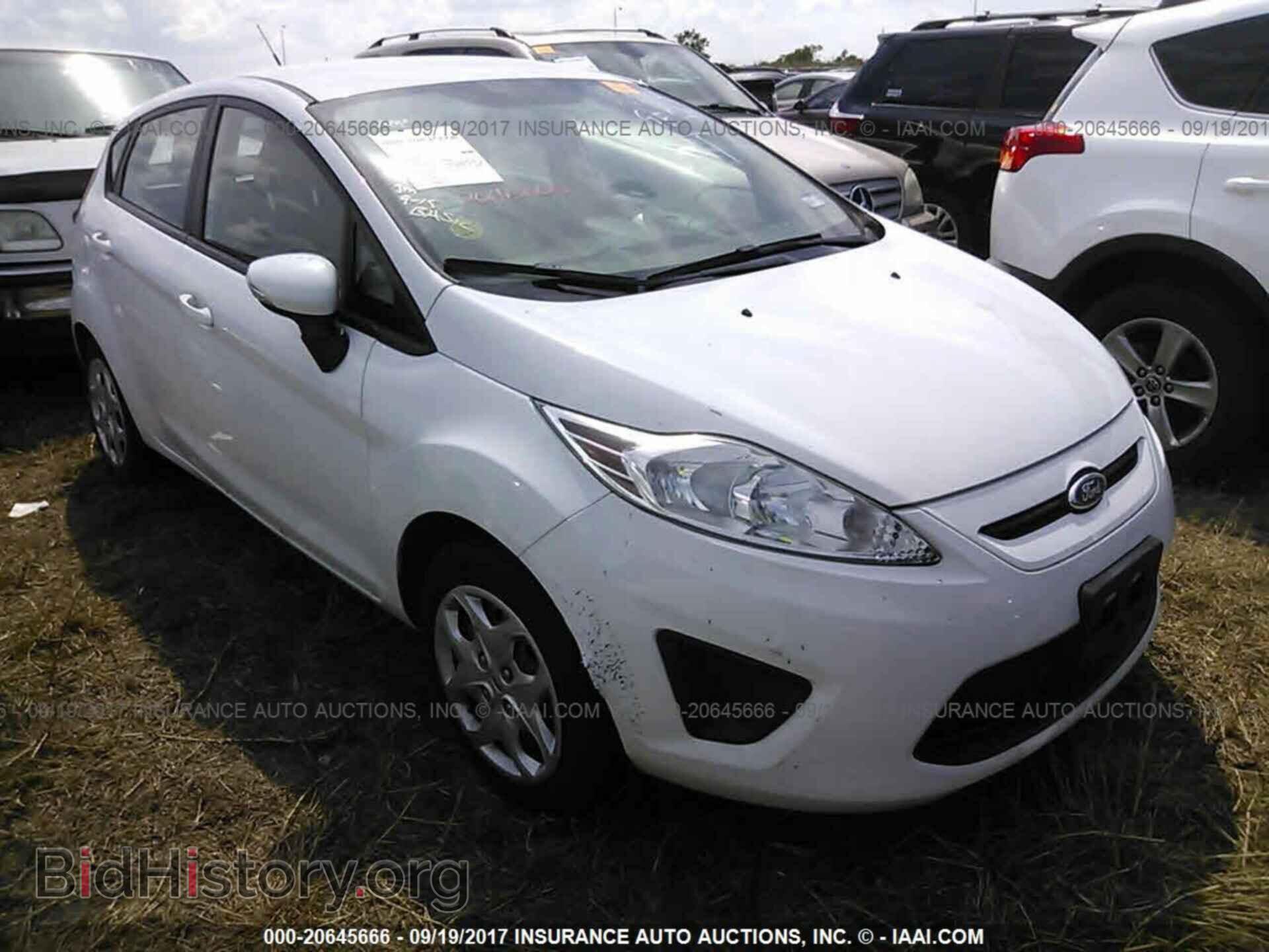 Photo 3FADP4EJ4DM195809 - Ford Fiesta 2013