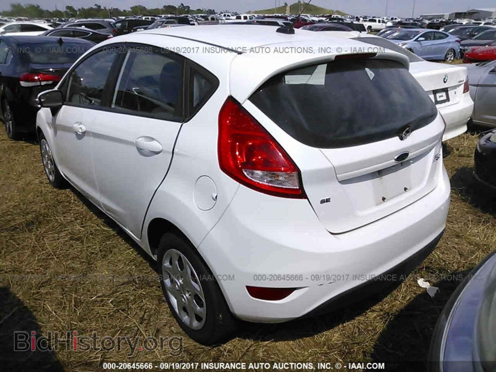 2013 Ford Fiesta - VIN: 3FADP4EJ4DM195809 - Photo 3