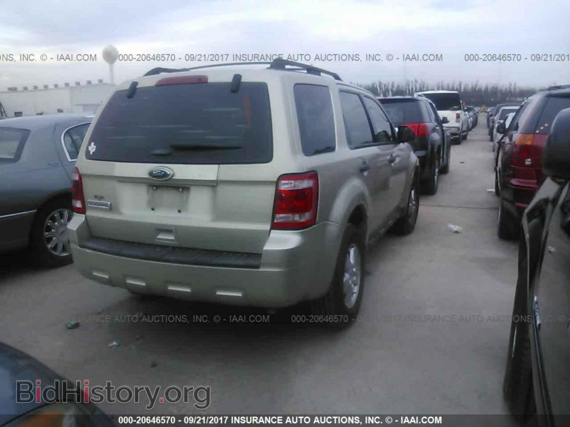 2012 Ford Escape - VIN: 1FMCU0C73CKC42859 - Photo 4