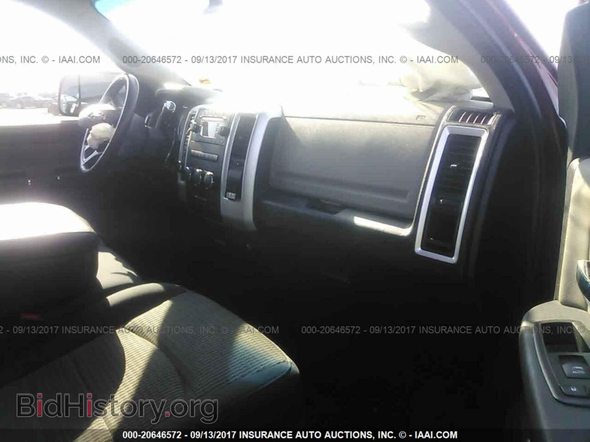 2012 Dodge Ram 1500 - VIN: 1C6RD7LT6CS346600 - Фото 5
