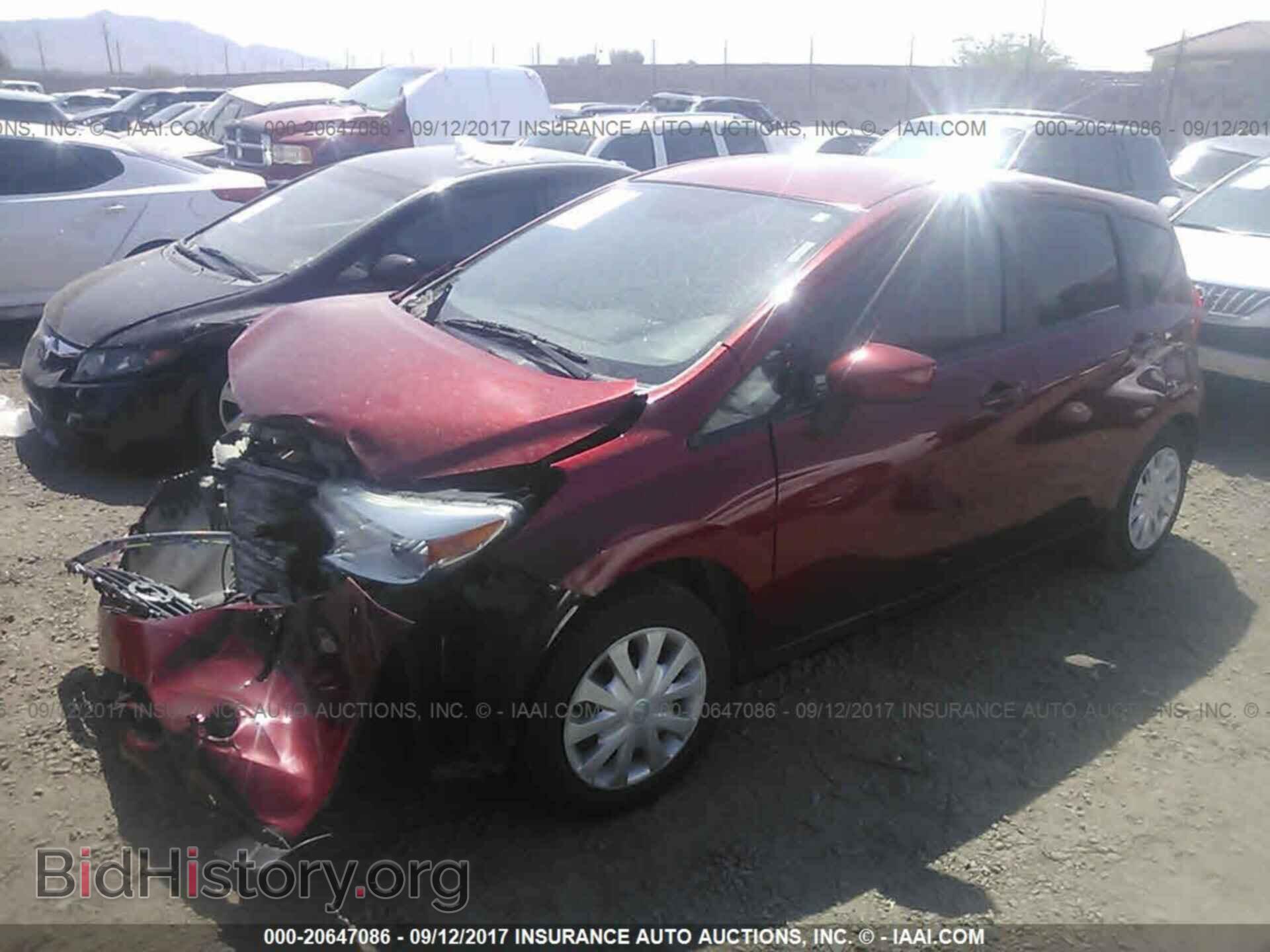 2015 Nissan Versa note - VIN: 3N1CE2CP0FL413196 - Фото 2