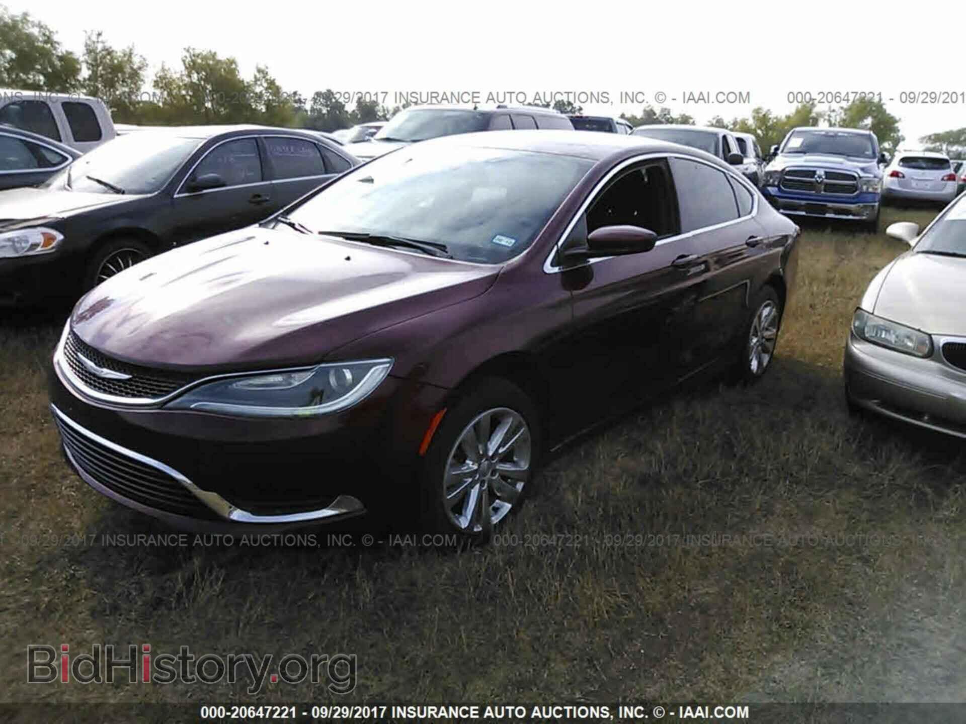 2015 Chrysler 200 - VIN: 1C3CCCAB0FN709033 - Photo 2