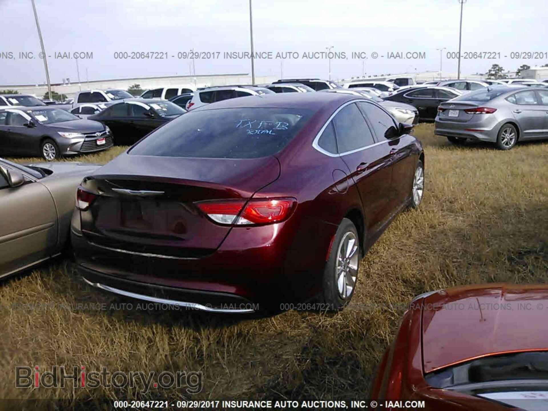 2015 Chrysler 200 - VIN: 1C3CCCAB0FN709033 - Photo 4