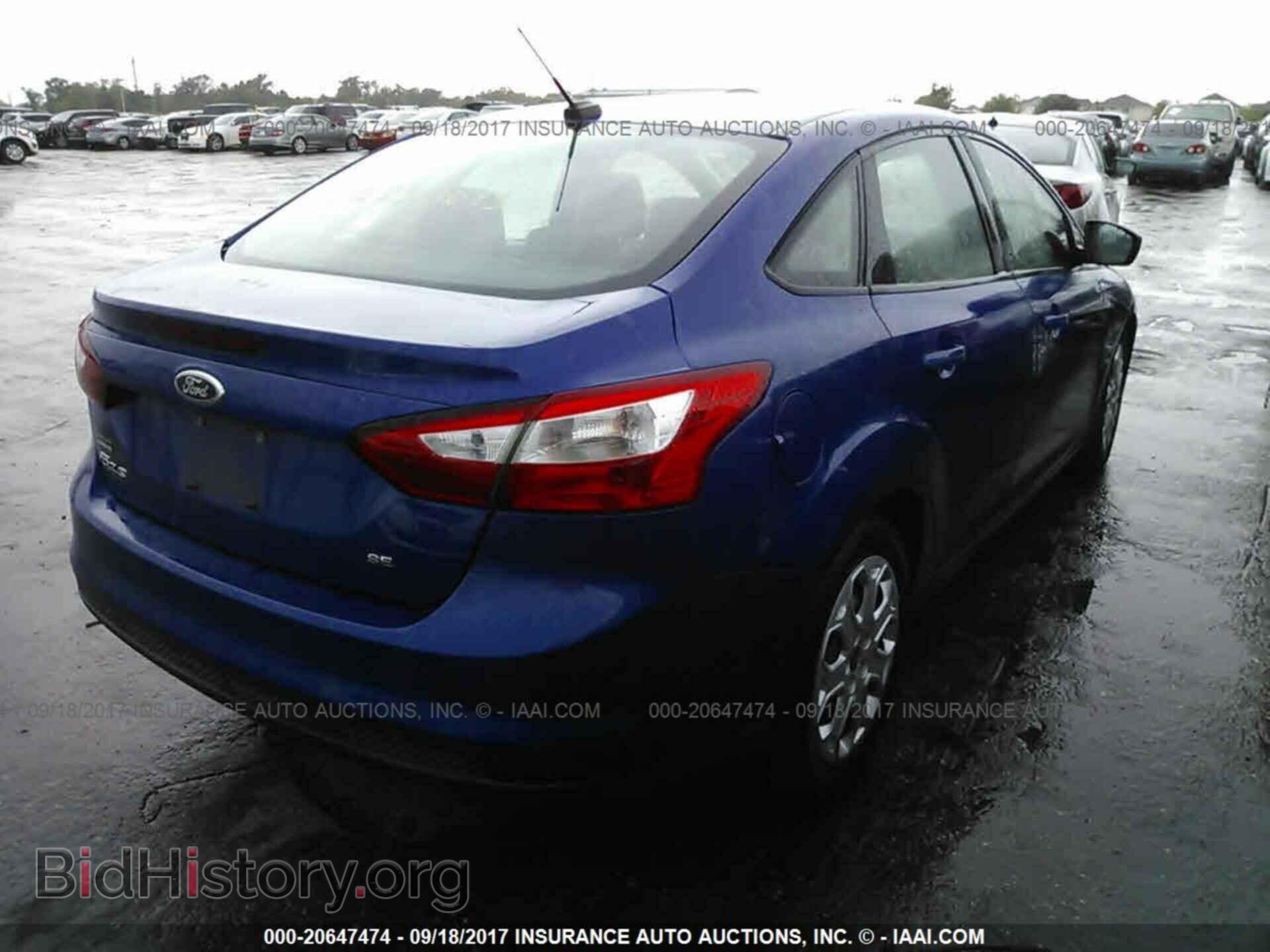 2012 Ford Focus - VIN: 1FAHP3F28CL284401 - Photo 4