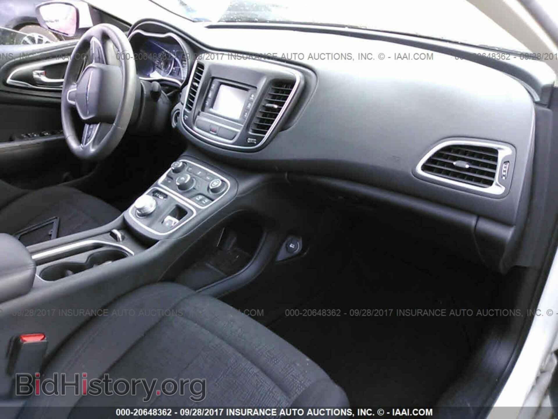 2016 Chrysler 200 - VIN: 1C3CCCAB8GN143690 - Фото 5