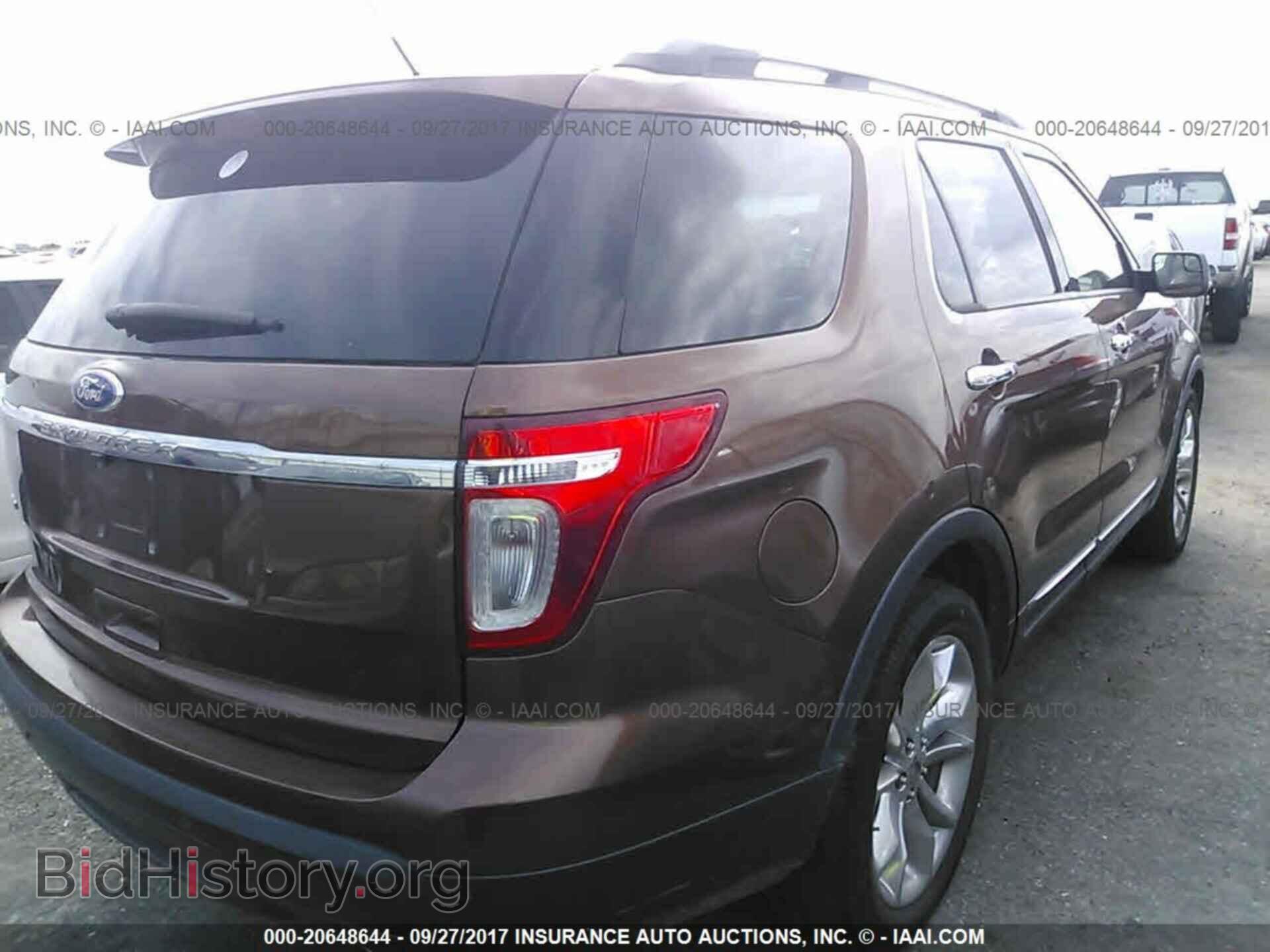 2011 Ford Explorer - VIN: 1FMHK7D80BGA50554 - Фото 4