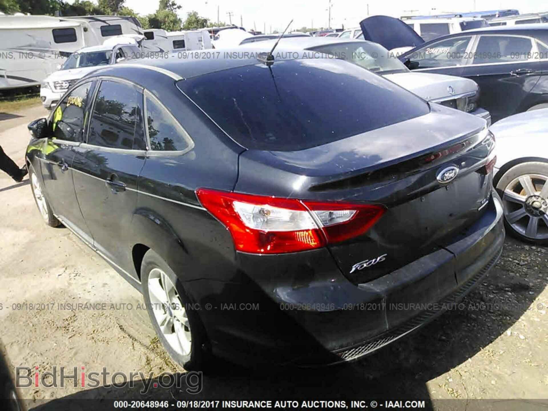 2014 Ford Focus - VIN: 1FADP3F26EL453820 - Photo 3