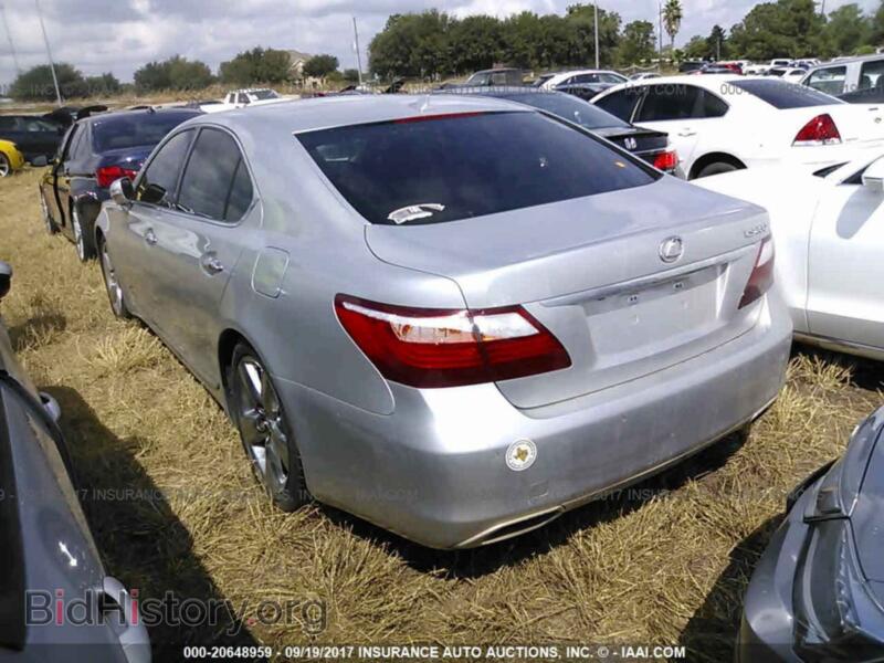 2012 Lexus LS (VIN JTHBL5EF2C5111441) — фото 3 из 10