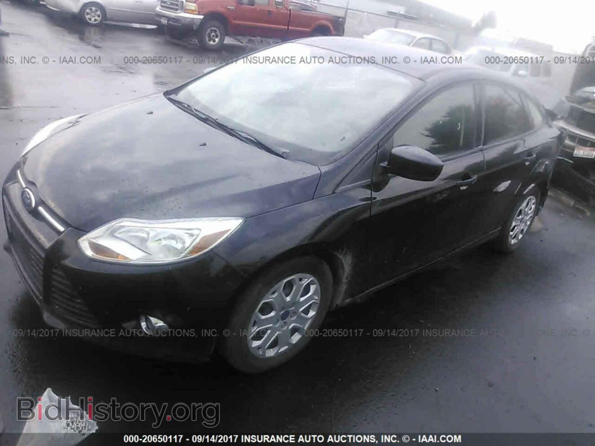 2012 Ford Focus - VIN: 1FAHP3F29CL170066 - Photo 2