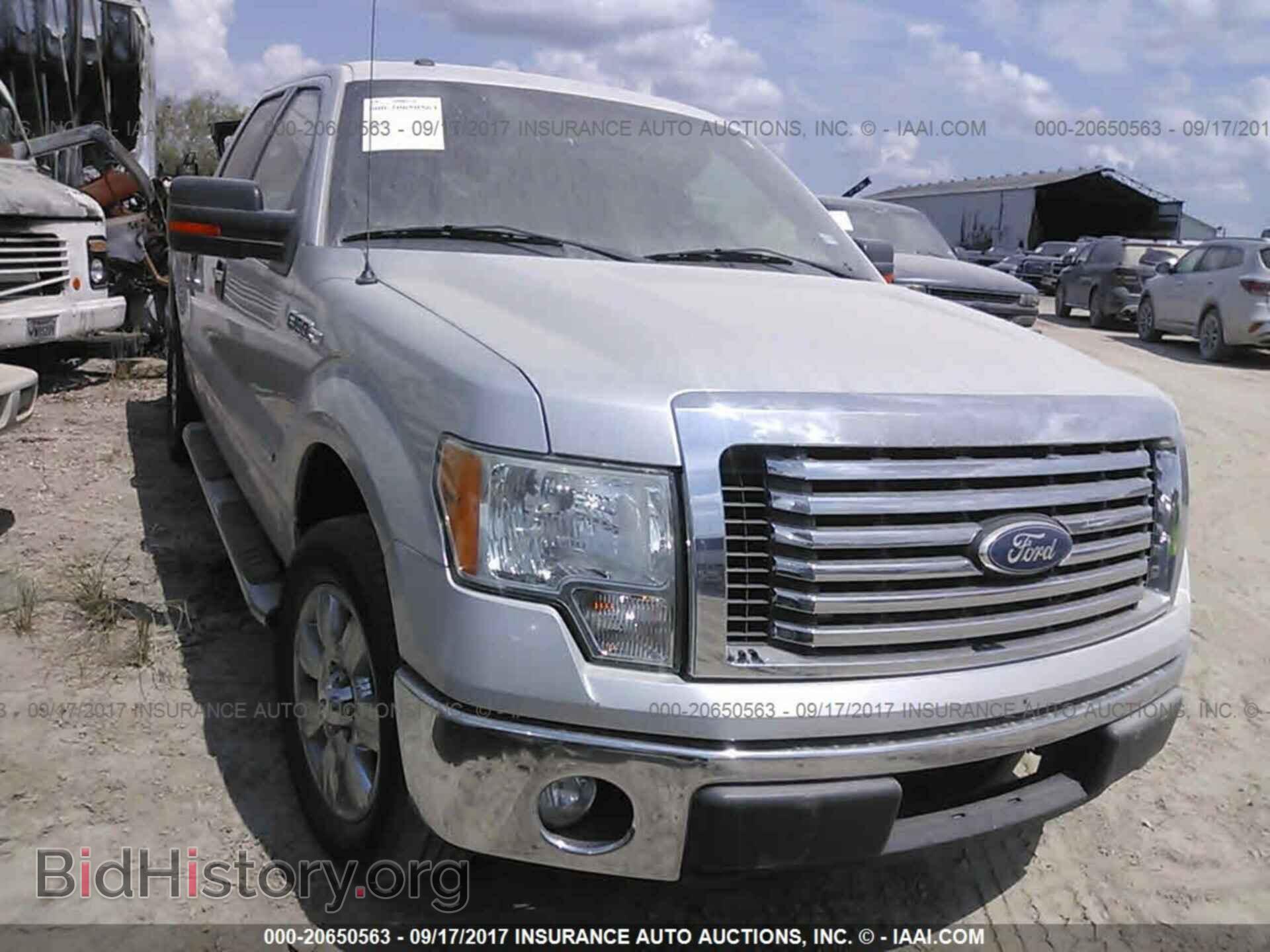 Photo 1FTFW1CT8BFA94472 - Ford F150 2011