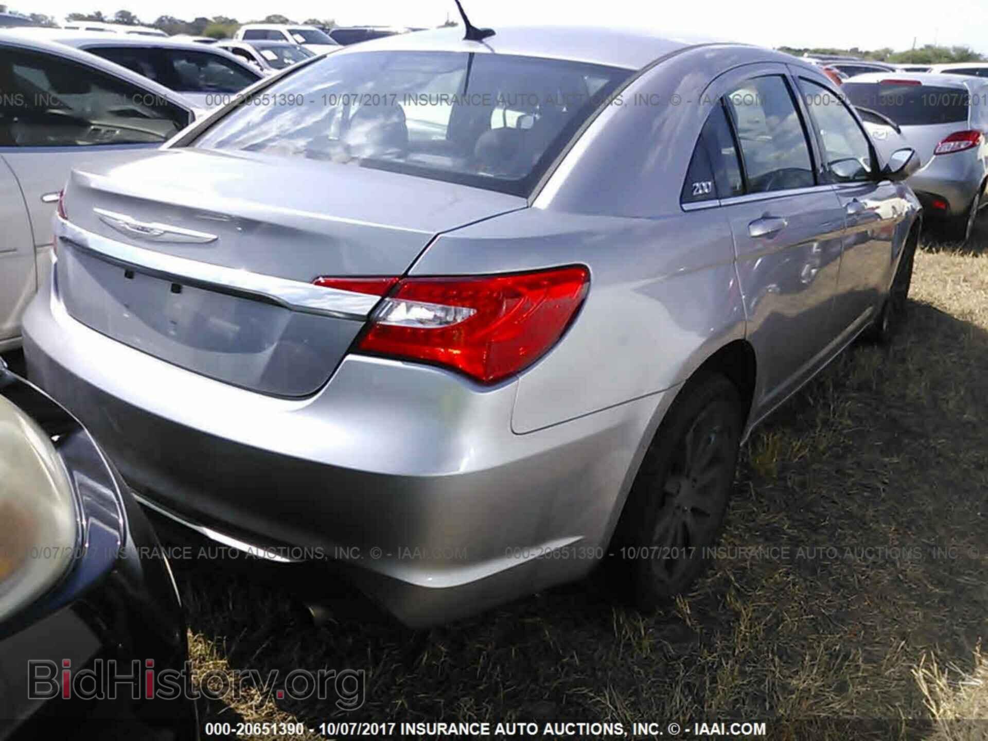 2013 Chrysler 200 - VIN: 1C3CCBBB6DN649801 - Photo 4