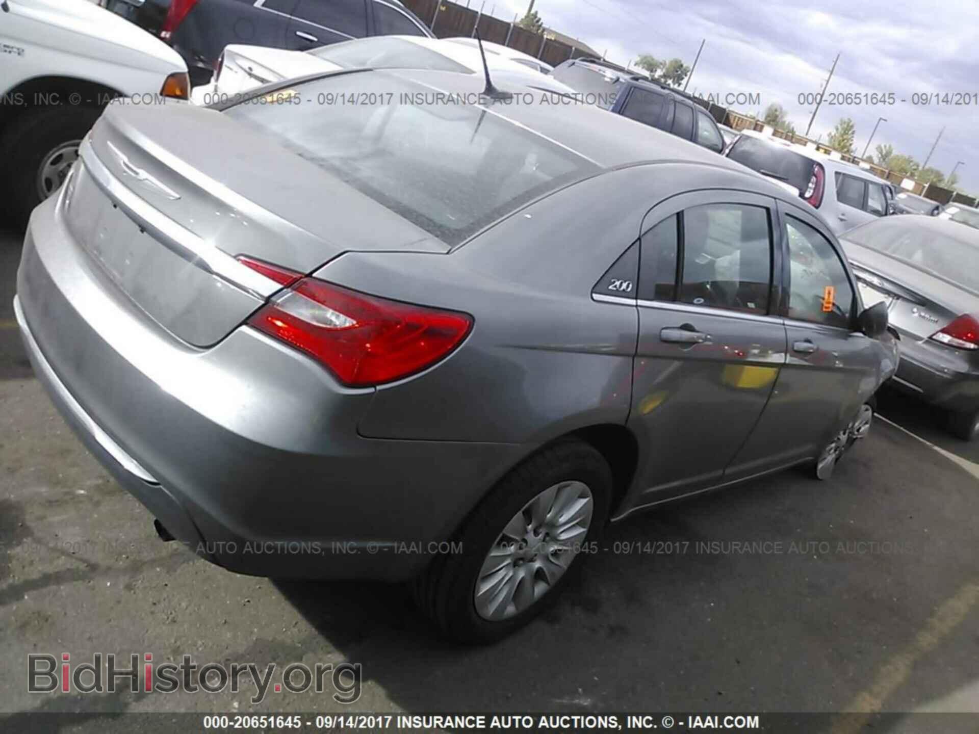 2013 Chrysler 200 - VIN: 1C3CCBAB8DN640180 - Photo 4