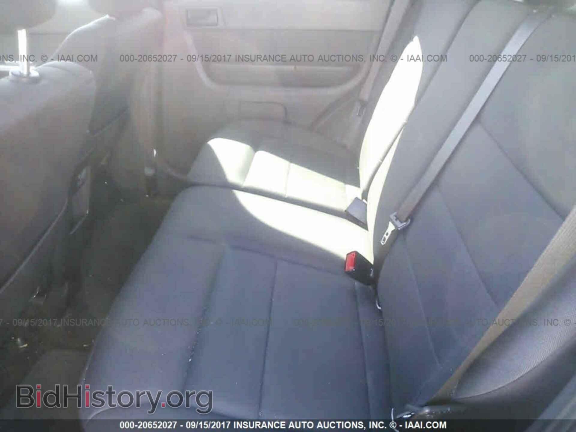 2012 Ford Escape - VIN: 1FMCU9DG4CKA27705 - Photo 8