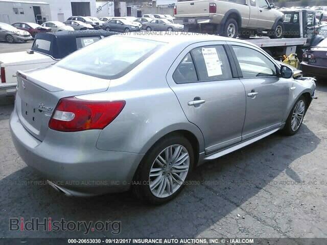 2011 Suzuki Kizashi - VIN: JS2RF9A88B6110329 - Фото 4