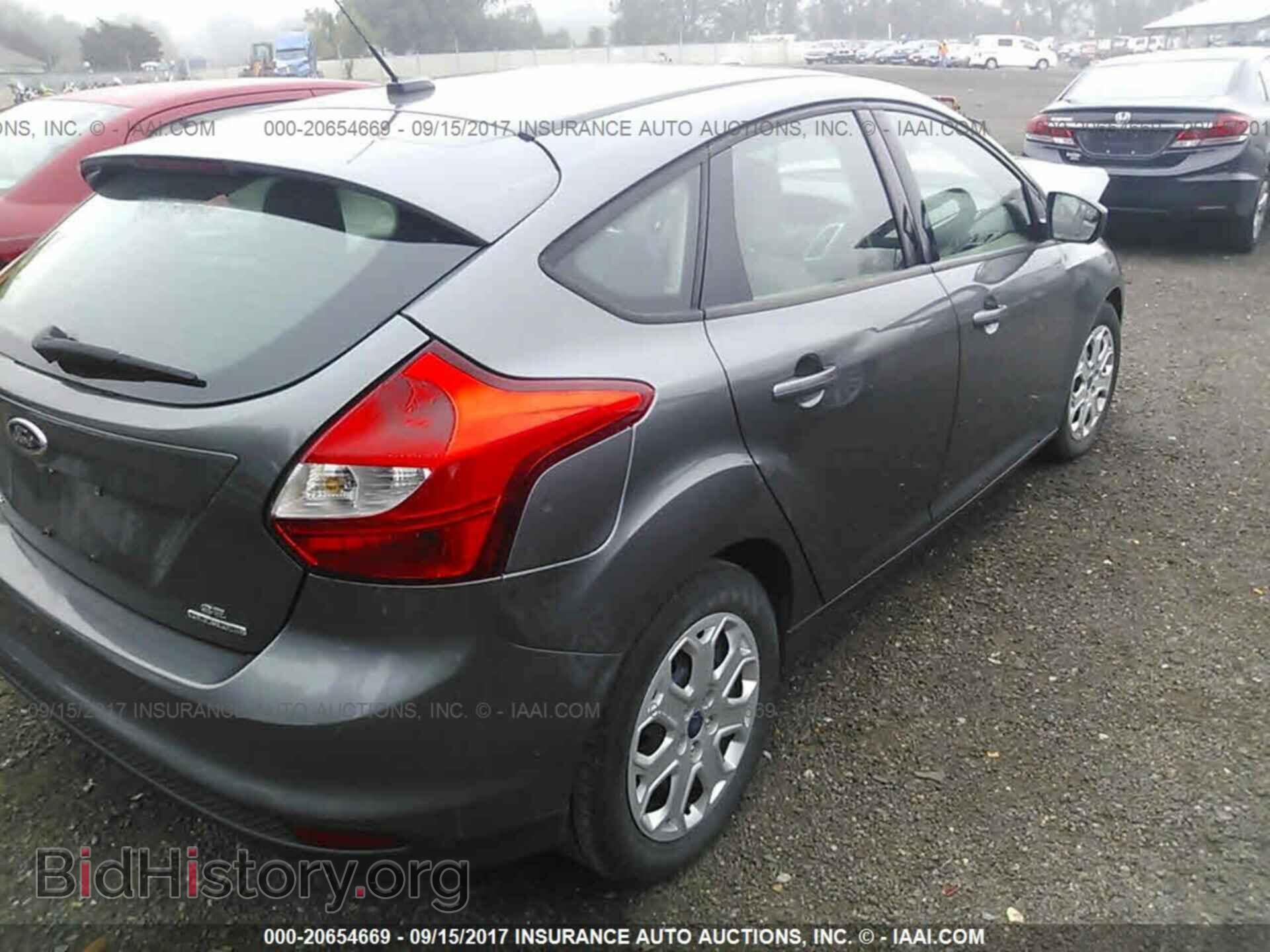 2012 Ford Focus - VIN: 1FAHP3K21CL464065 - Photo 4