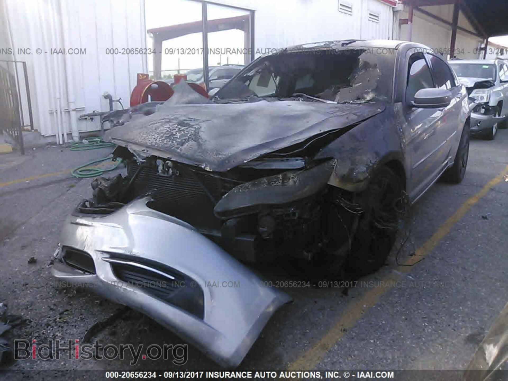 2013 Chrysler 200 - VIN: 1C3CCBBB3DN656480 - Photo 2