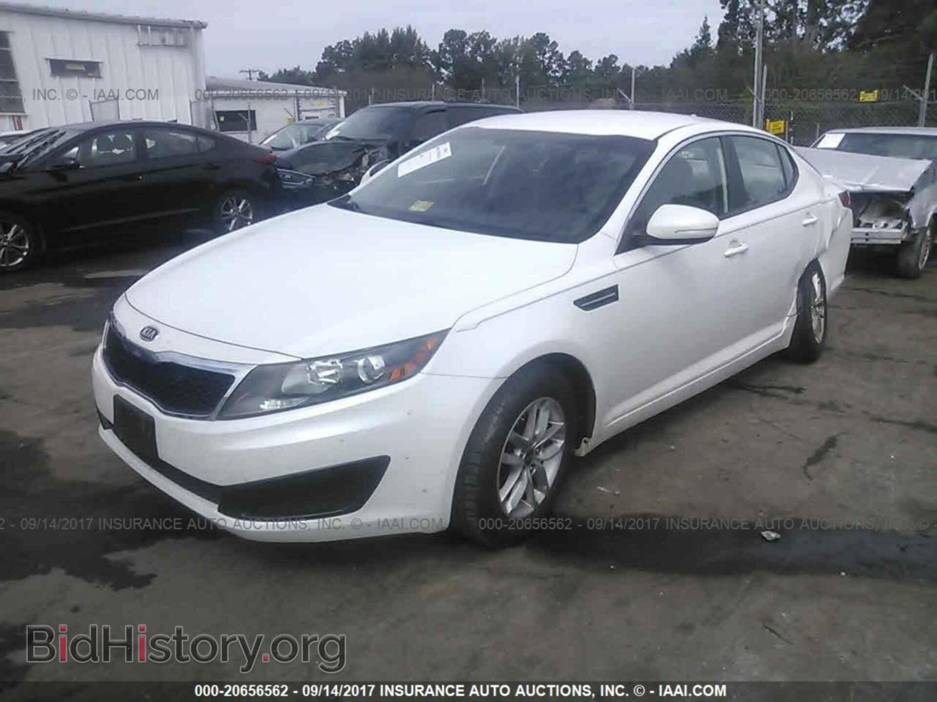 2011 Kia Optima - VIN: KNAGM4A76B5067064 - Фото 2