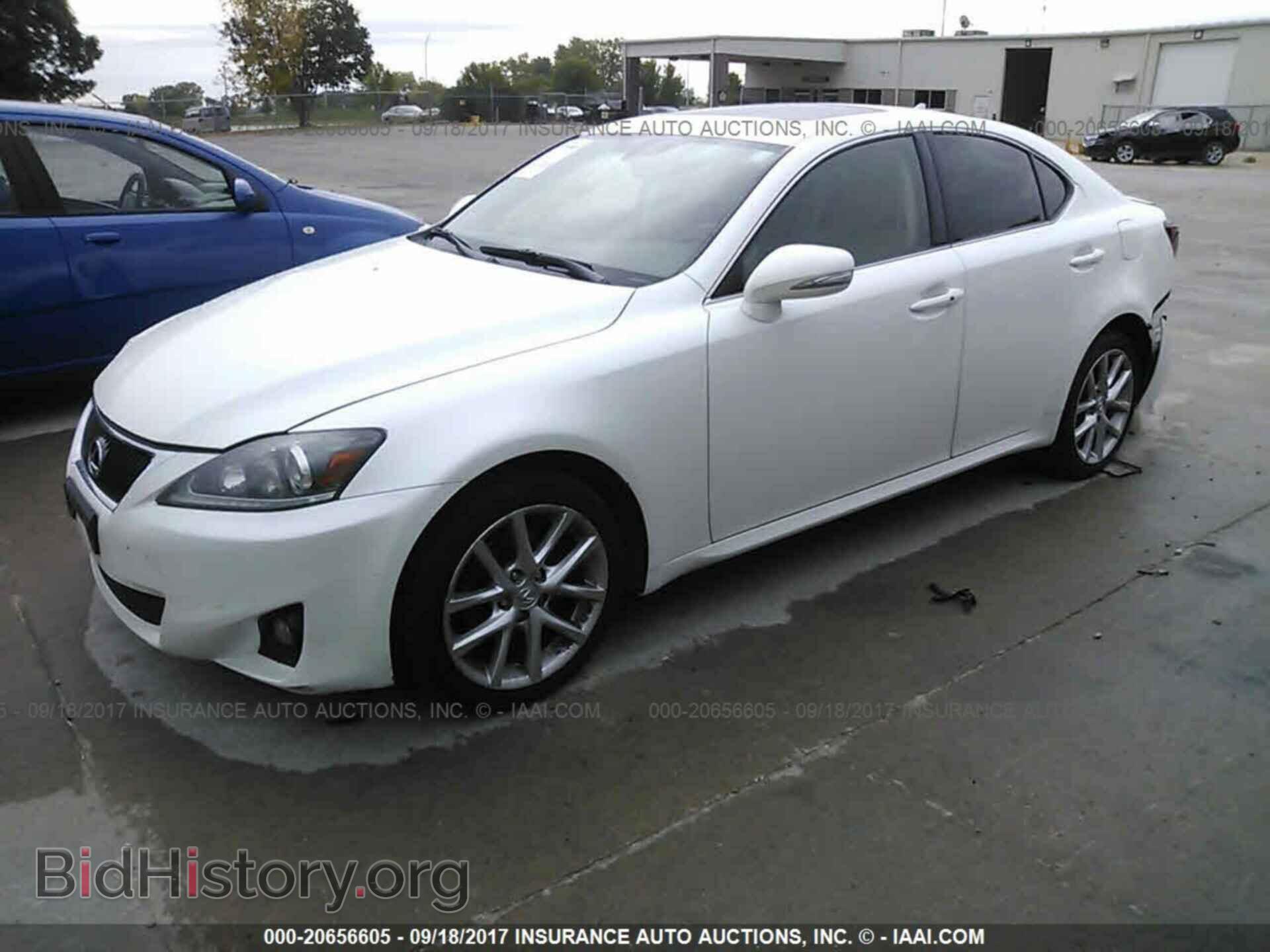 2011 Lexus Is - VIN: JTHCF5C24B5045145 - Фото 2