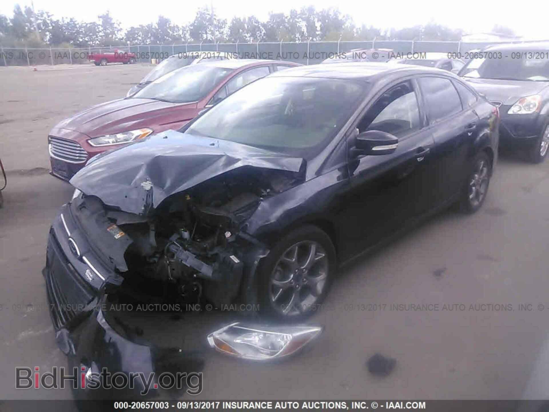 2014 Ford Focus - VIN: 1FADP3F25EL395327 - Фото 2