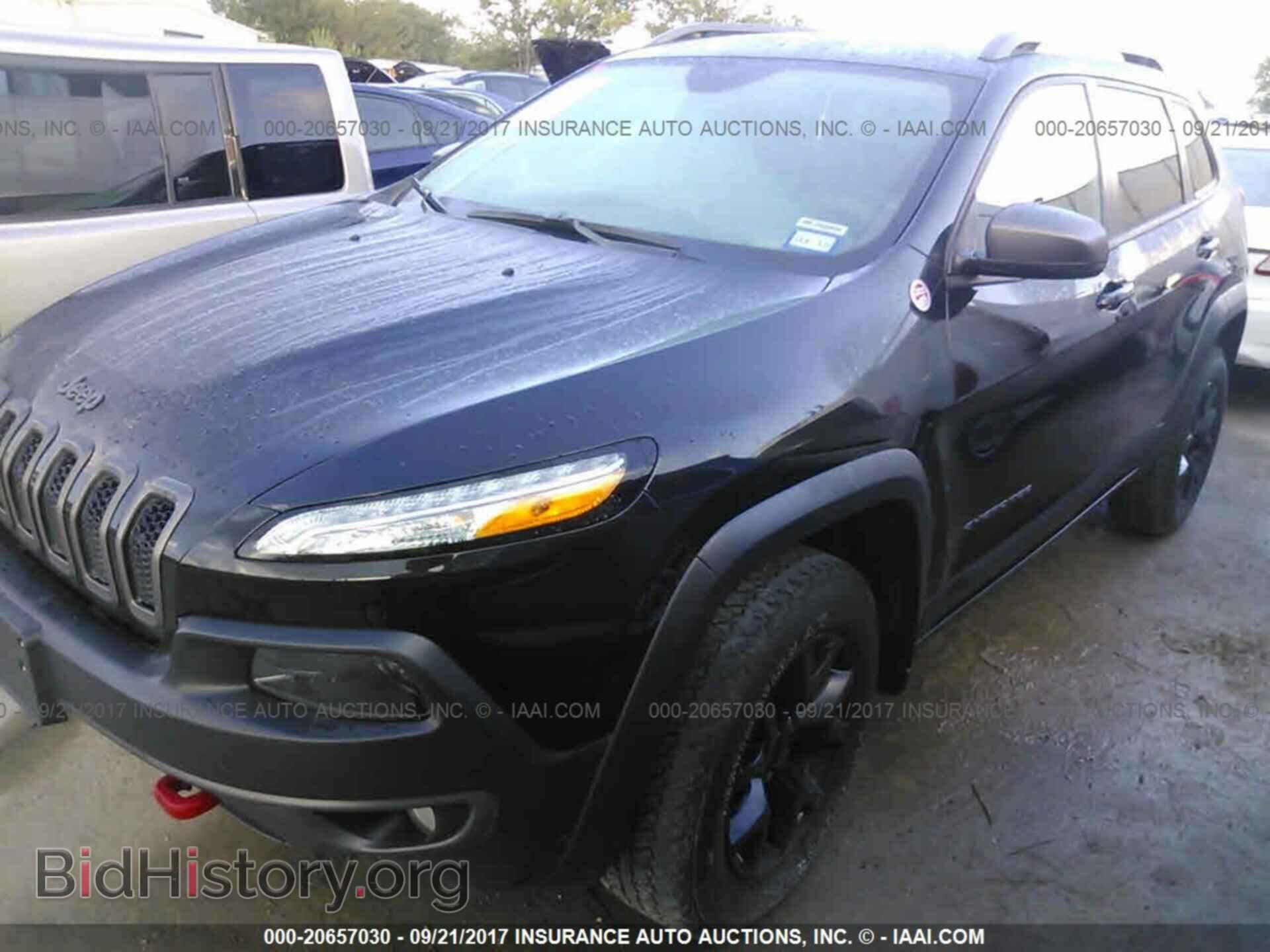 2015 Jeep Cherokee - VIN: 1C4PJMBS0FW720065 - Фото 2