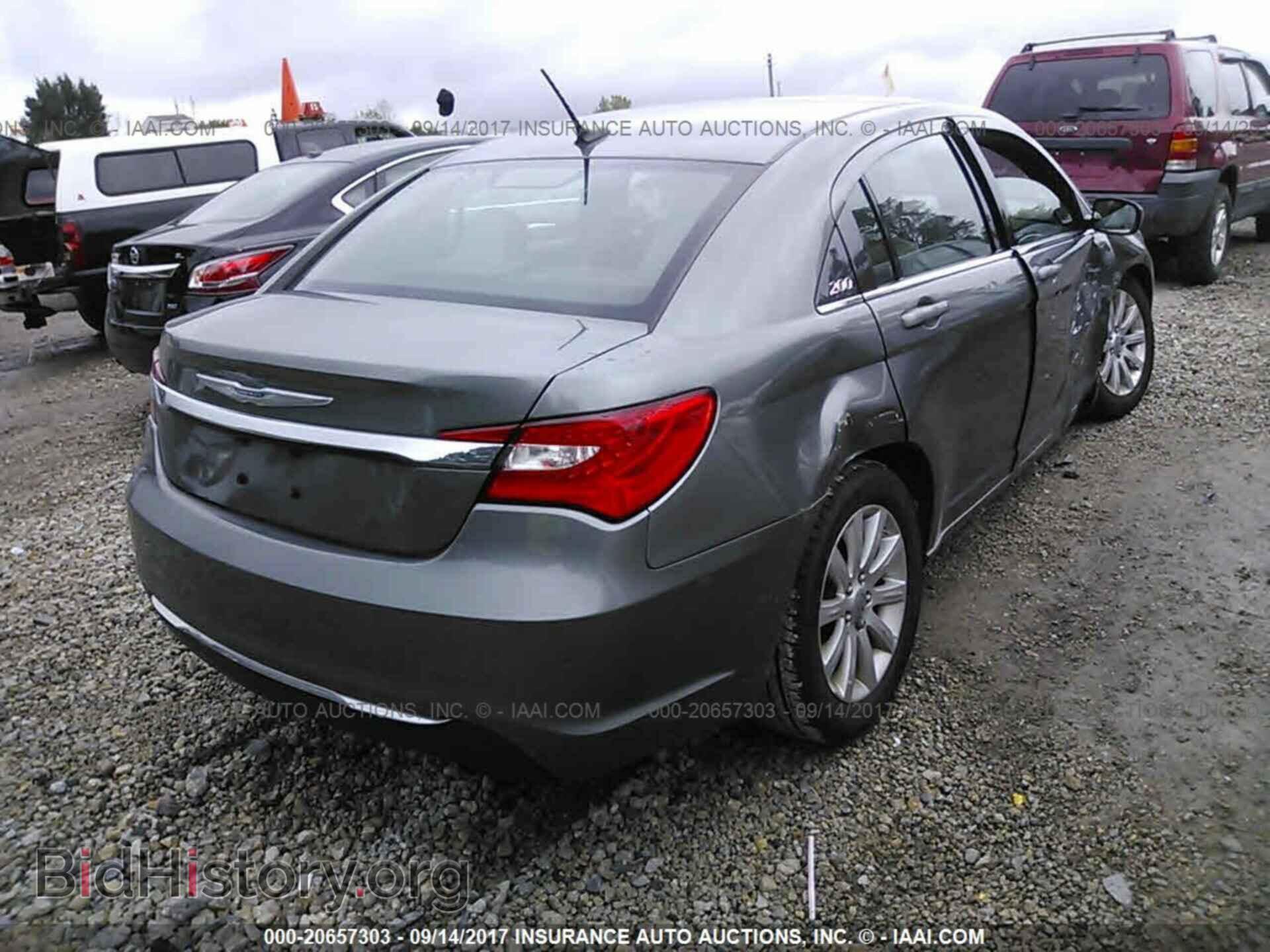 2012 Chrysler 200 - VIN: 1C3CCBBB3CN131725 - Фото 4