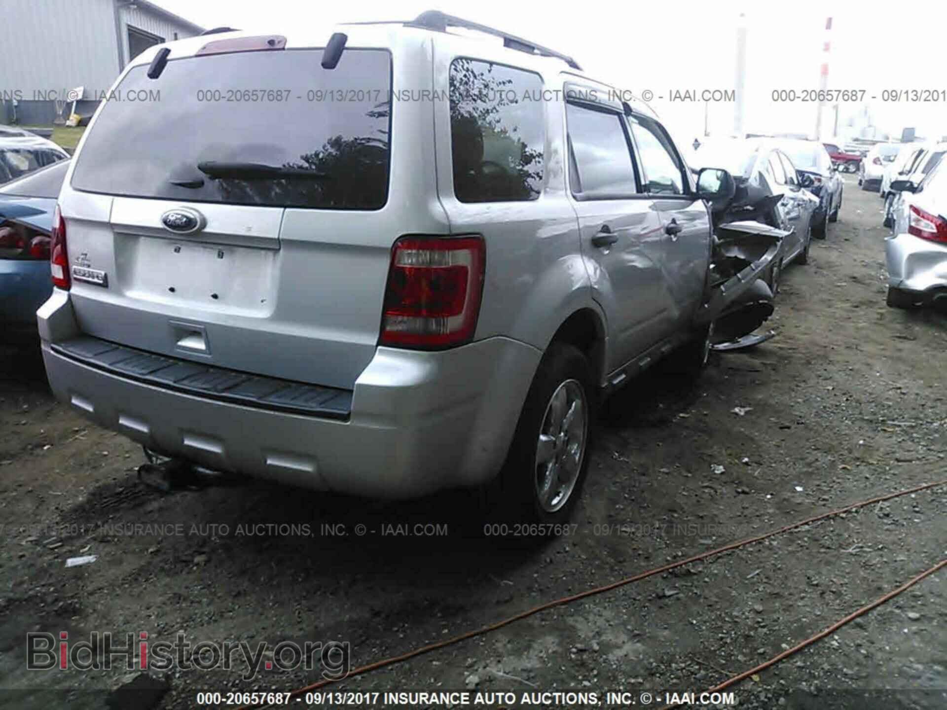 2012 Ford Escape - VIN: 1FMCU9D78CKC79053 - Photo 4