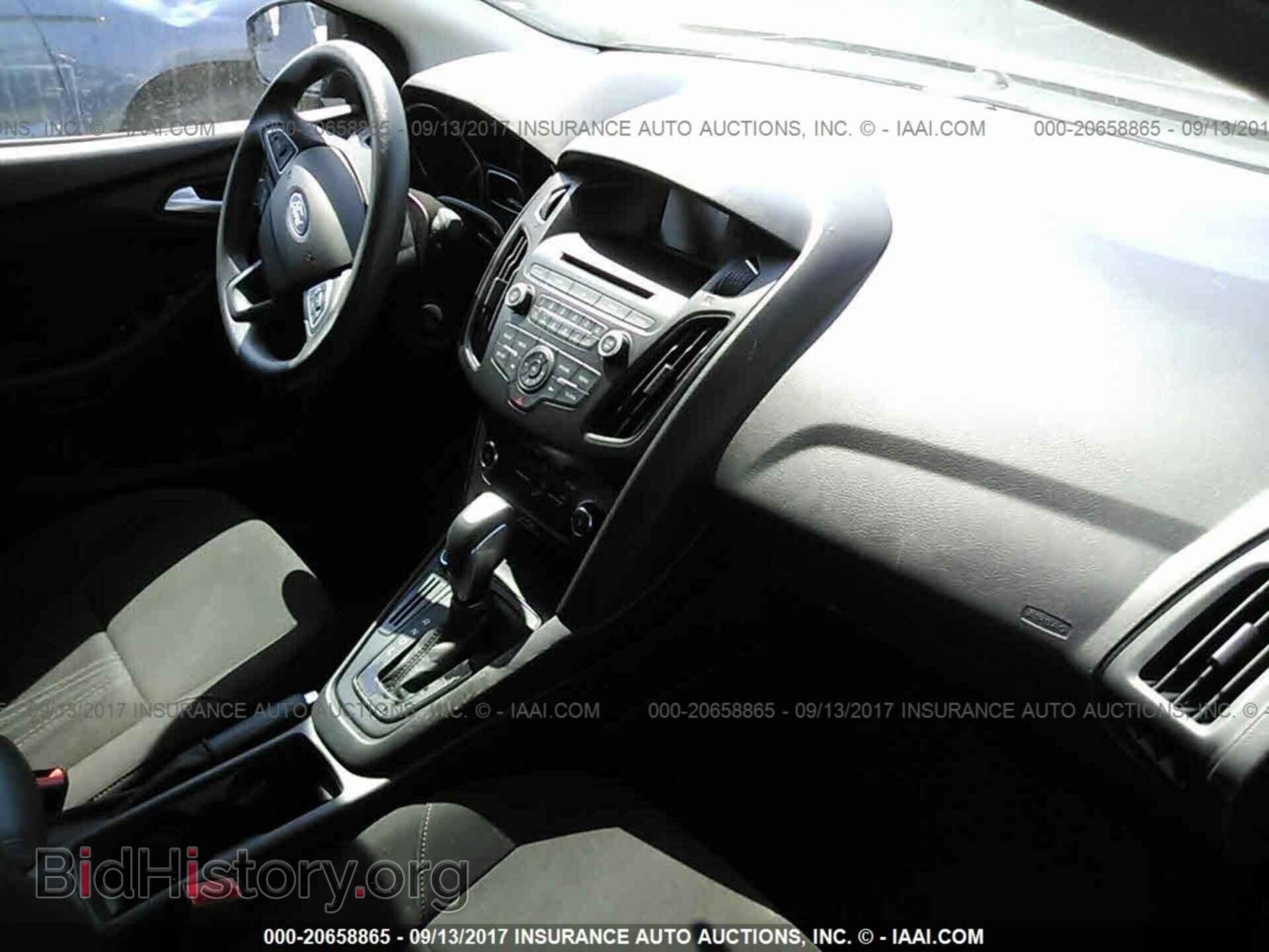 2015 Ford Focus - VIN: 1FADP3F24FL263631 - Photo 5