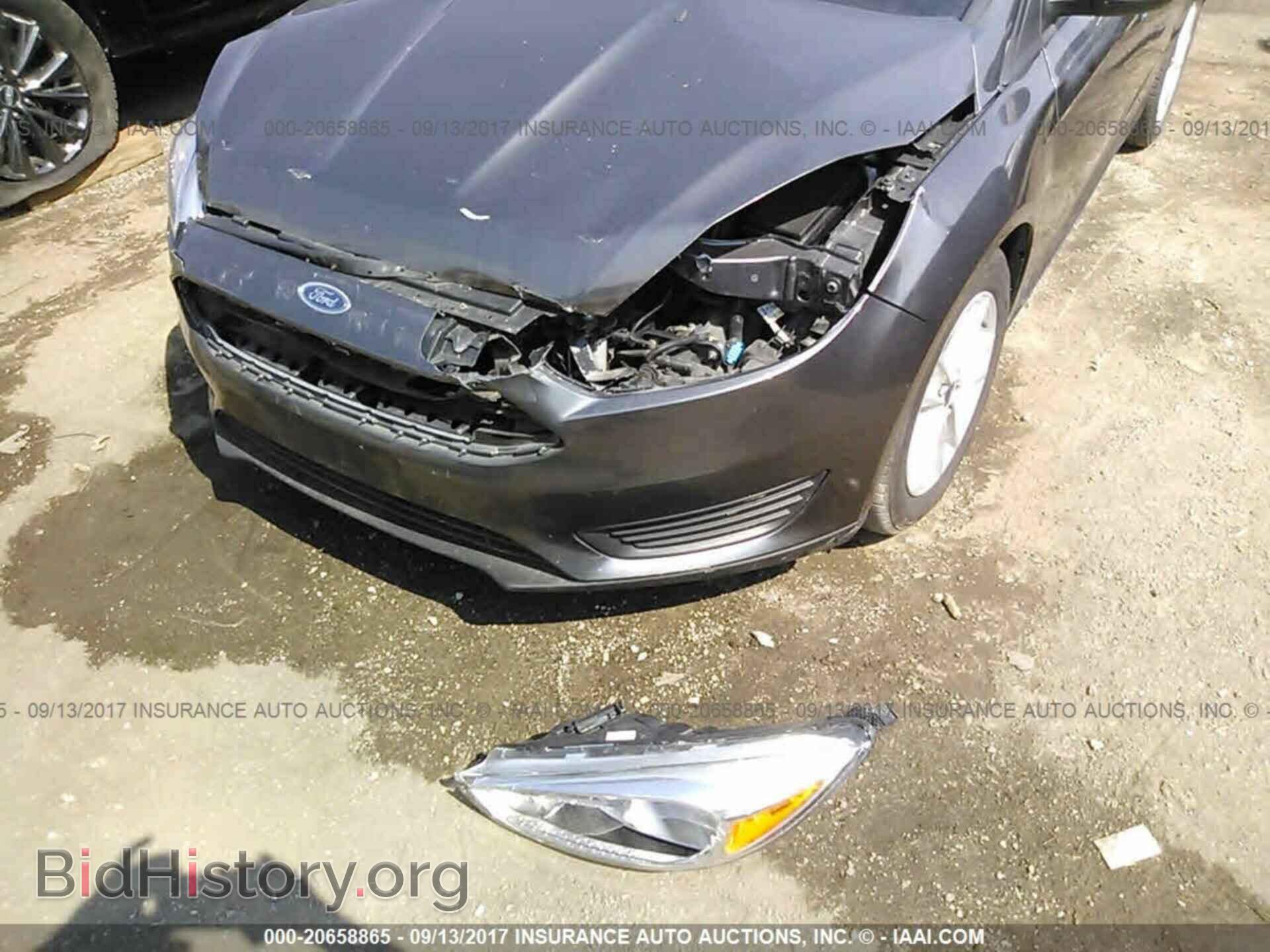 2015 Ford Focus - VIN: 1FADP3F24FL263631 - Photo 6
