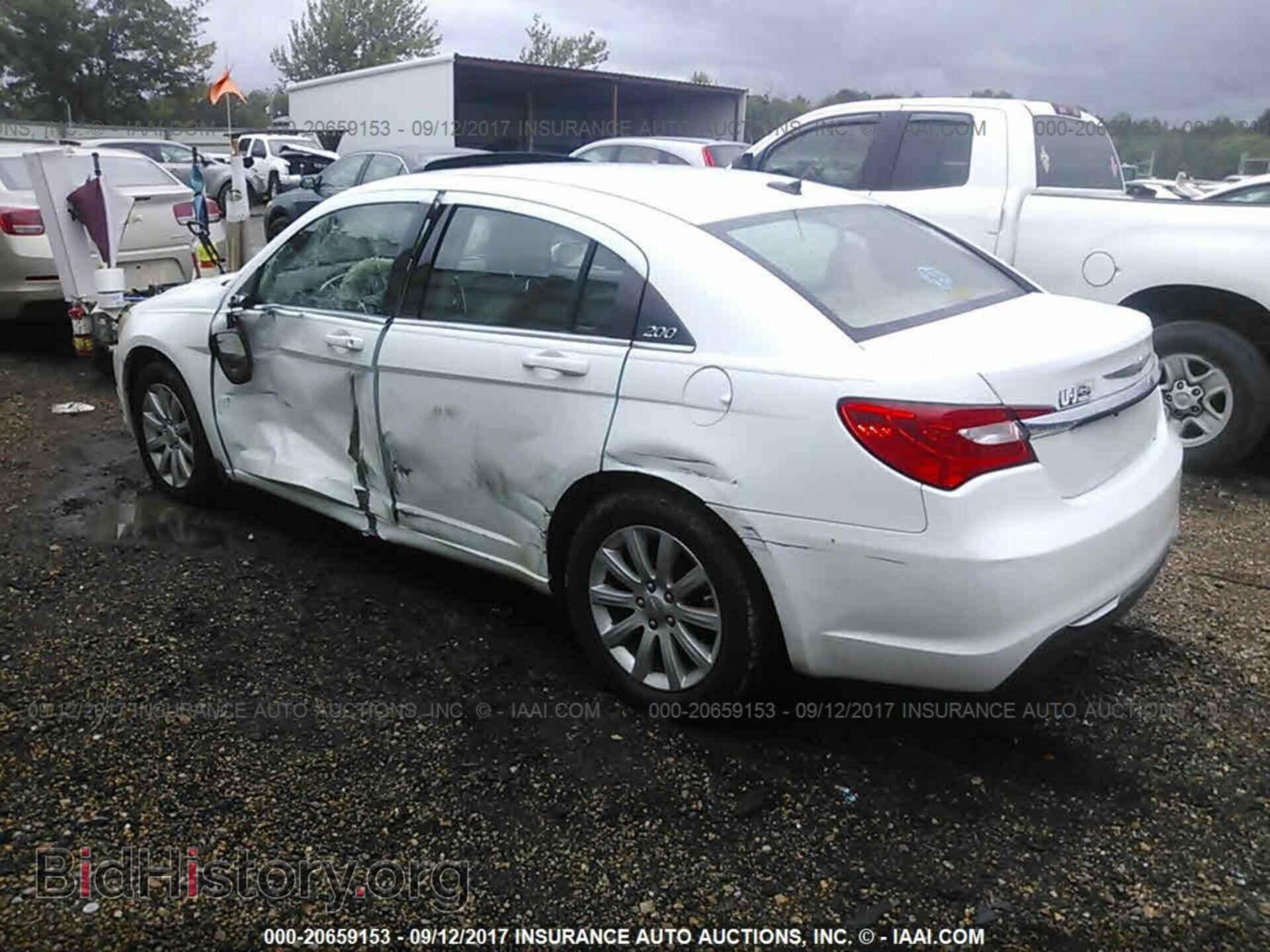 2011 Chrysler 200 - VIN: 1C3BC1FB7BN617842 - Photo 3
