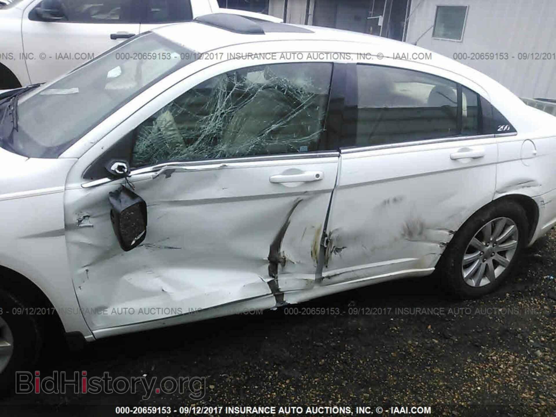 2011 Chrysler 200 - VIN: 1C3BC1FB7BN617842 - Photo 6