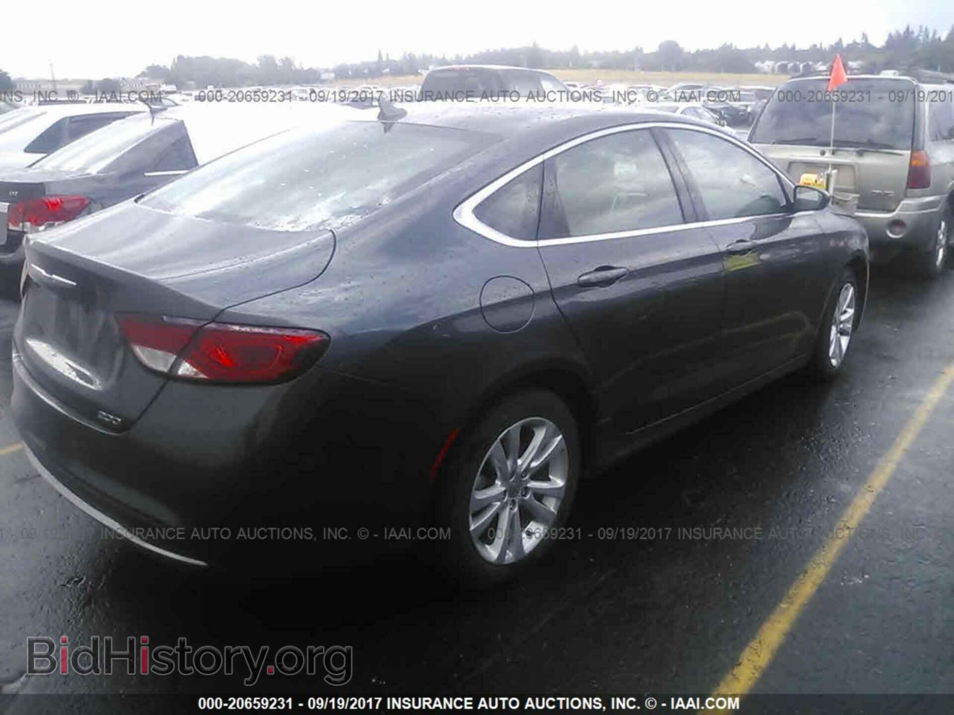 2015 Chrysler 200 - VIN: 1C3CCCAB7FN662633 - Photo 4