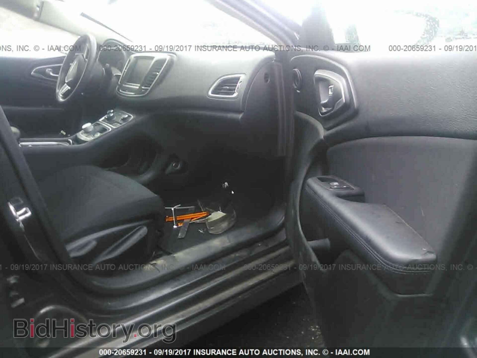 2015 Chrysler 200 - VIN: 1C3CCCAB7FN662633 - Photo 5
