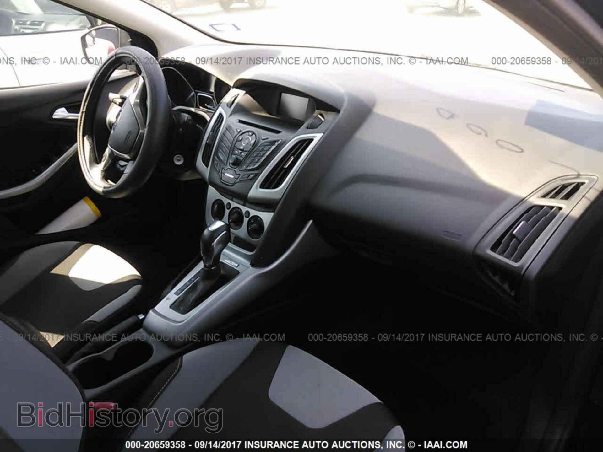 2012 Ford Focus - VIN: 1FAHP3K25CL385823 - Photo 5