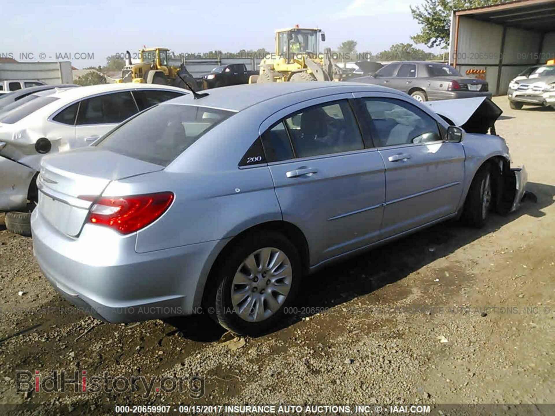 2013 Chrysler 200 - VIN: 1C3CCBABXDN588535 - Photo 4