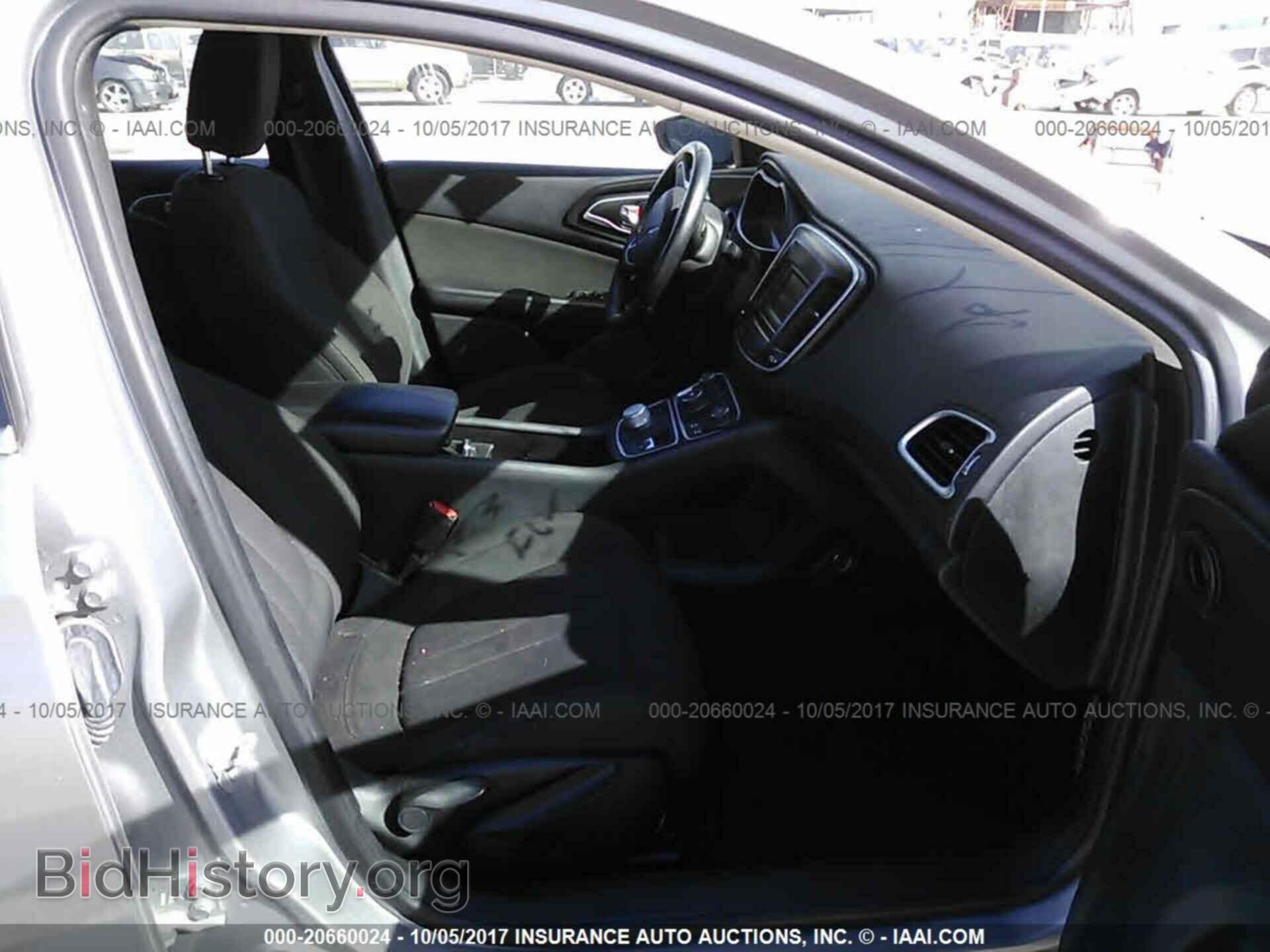 2015 Chrysler 200 - VIN: 1C3CCCAB2FN676570 - Фото 5