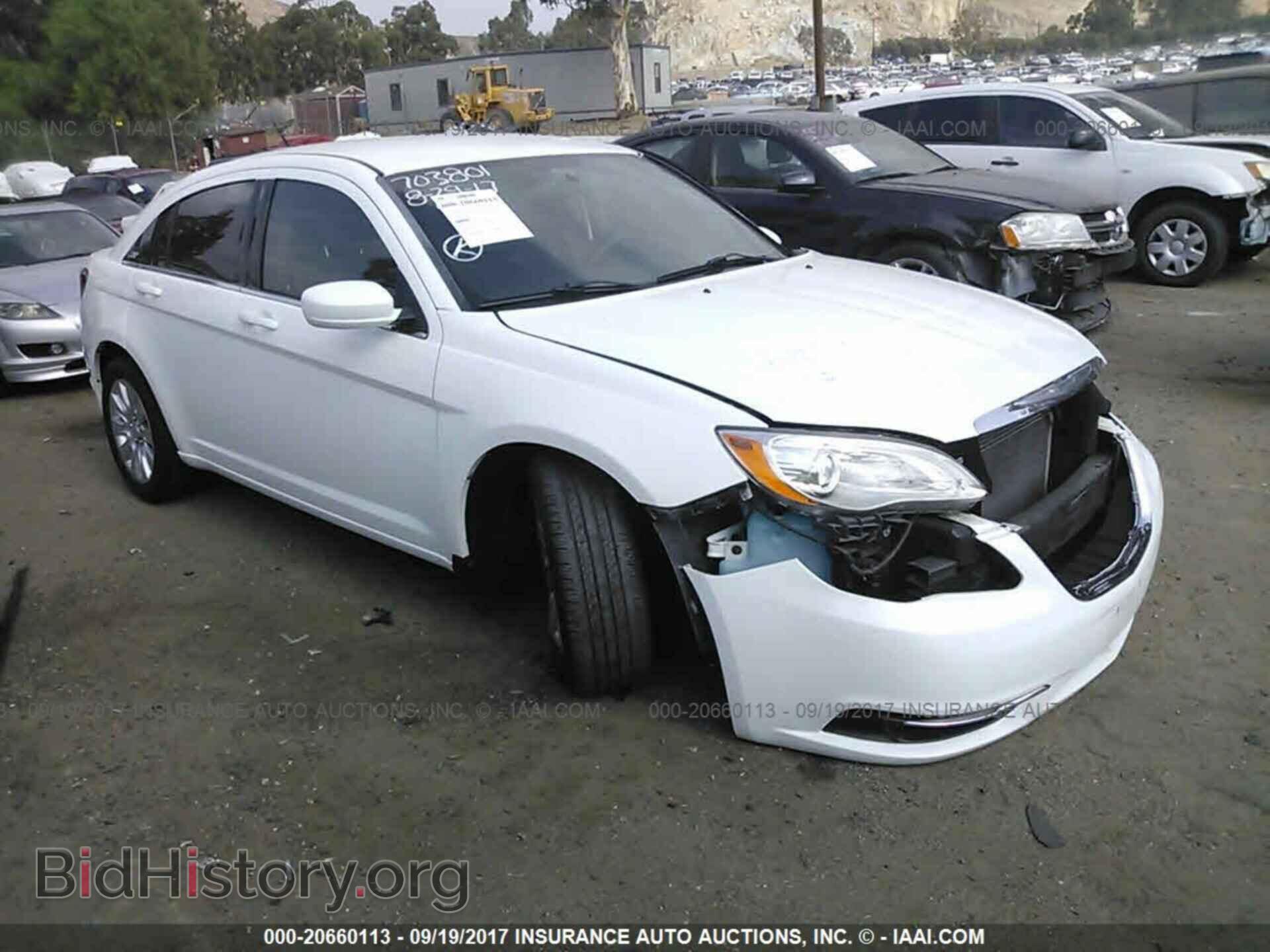 Фотография 1C3CCBAB5DN647216 - Chrysler 200 2013
