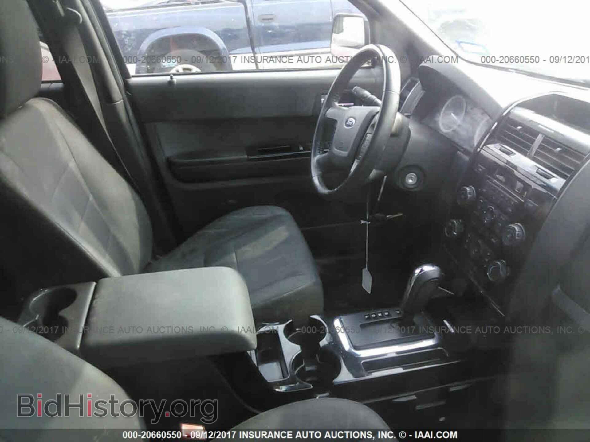 2011 Ford Escape - VIN: 1FMCU0D76BKA68038 - Photo 5