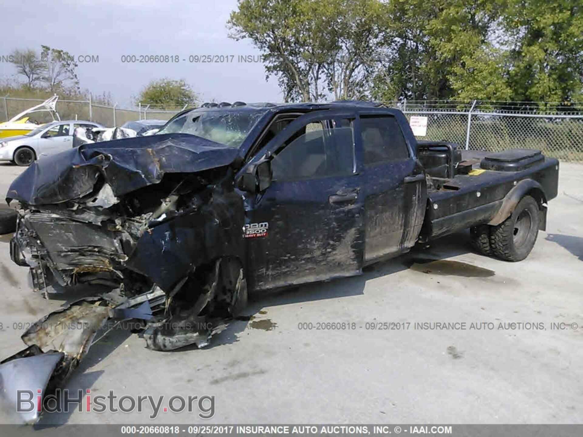 2012 Dodge Ram 3500 - VIN: 3C63DRGL5CG328432 - Фото 2
