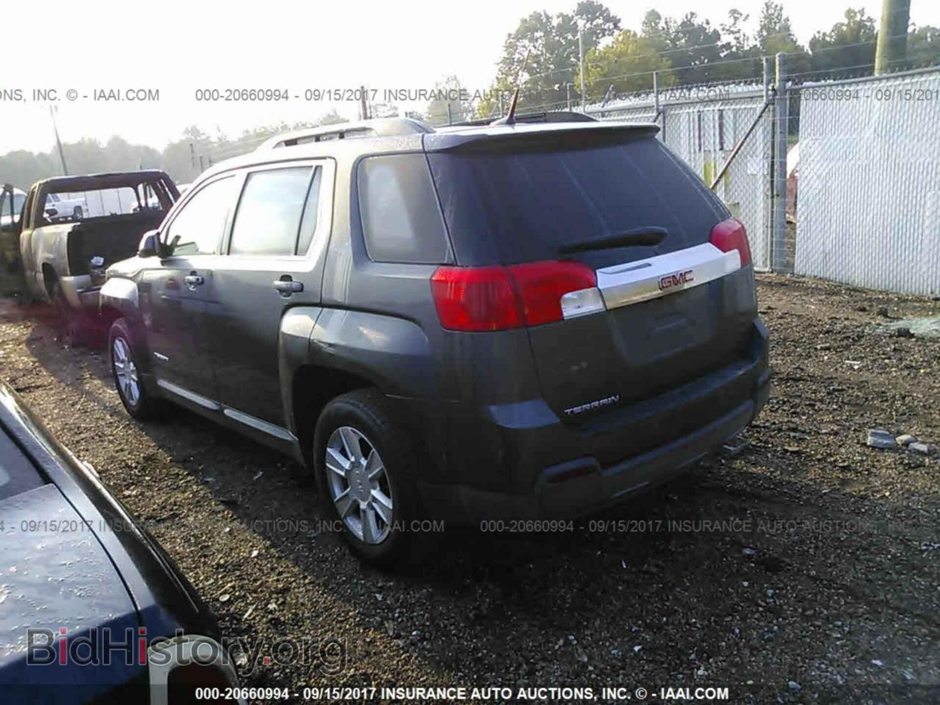 2011 Gmc Terrain - VIN: 2CTALSEC1B6357275 - Photo 3