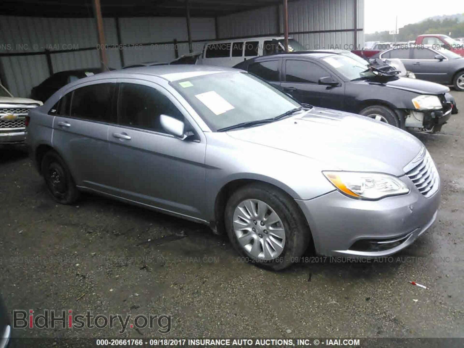 Photo 1C3CCBAB4DN560326 - Chrysler 200 2013