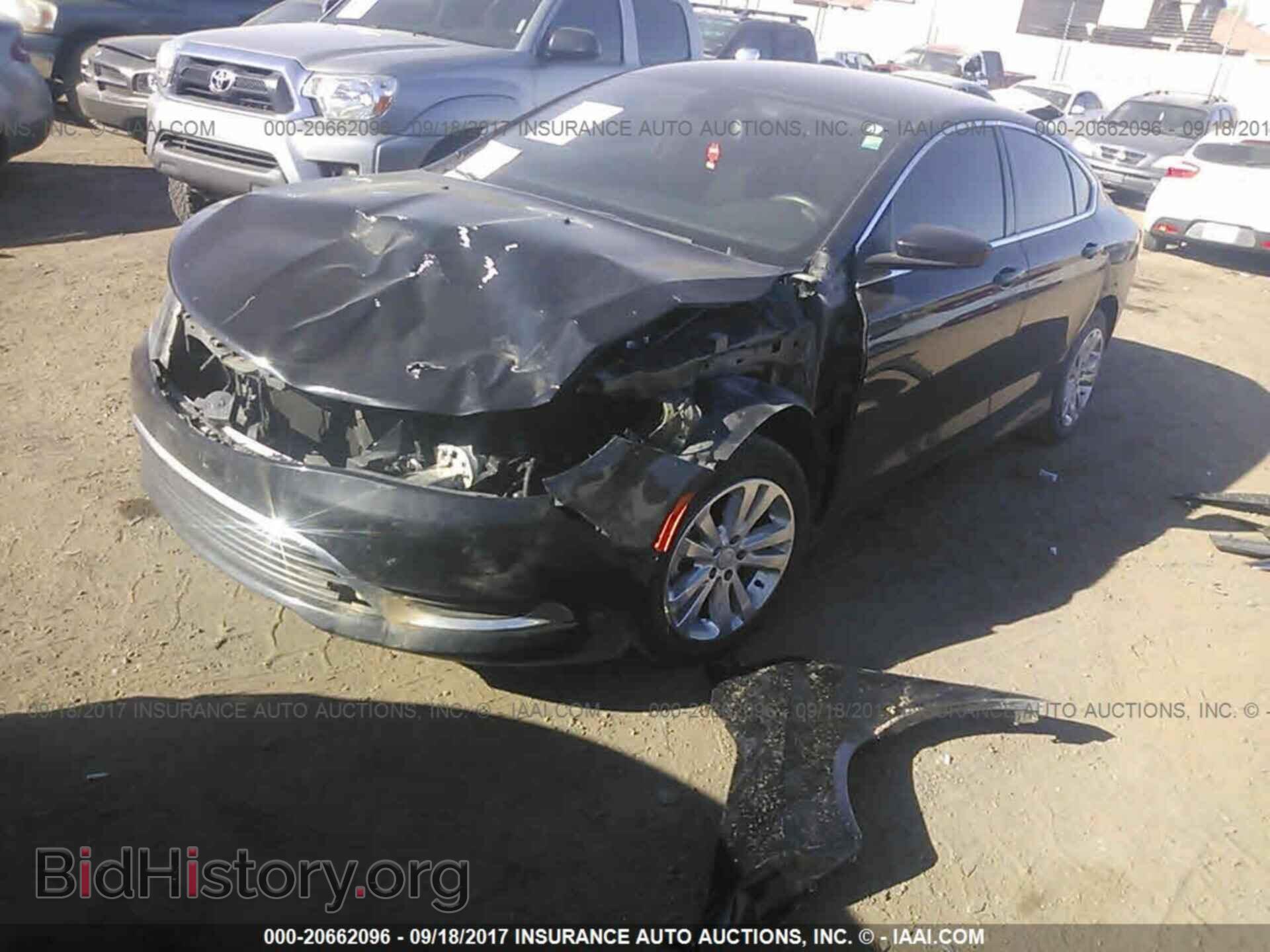 2016 Chrysler 200 - VIN: 1C3CCCAB7GN102662 - Photo 2